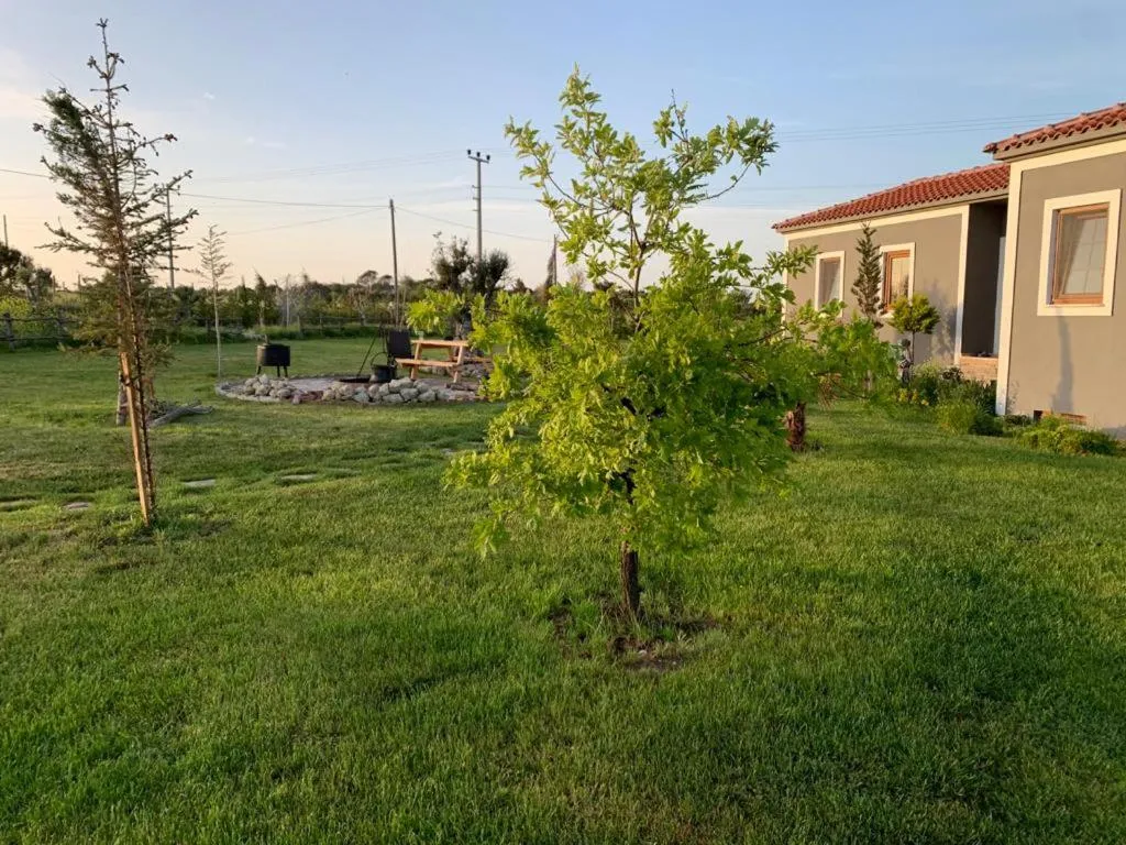 Garden in Adayel Bagevi & Butik Otel