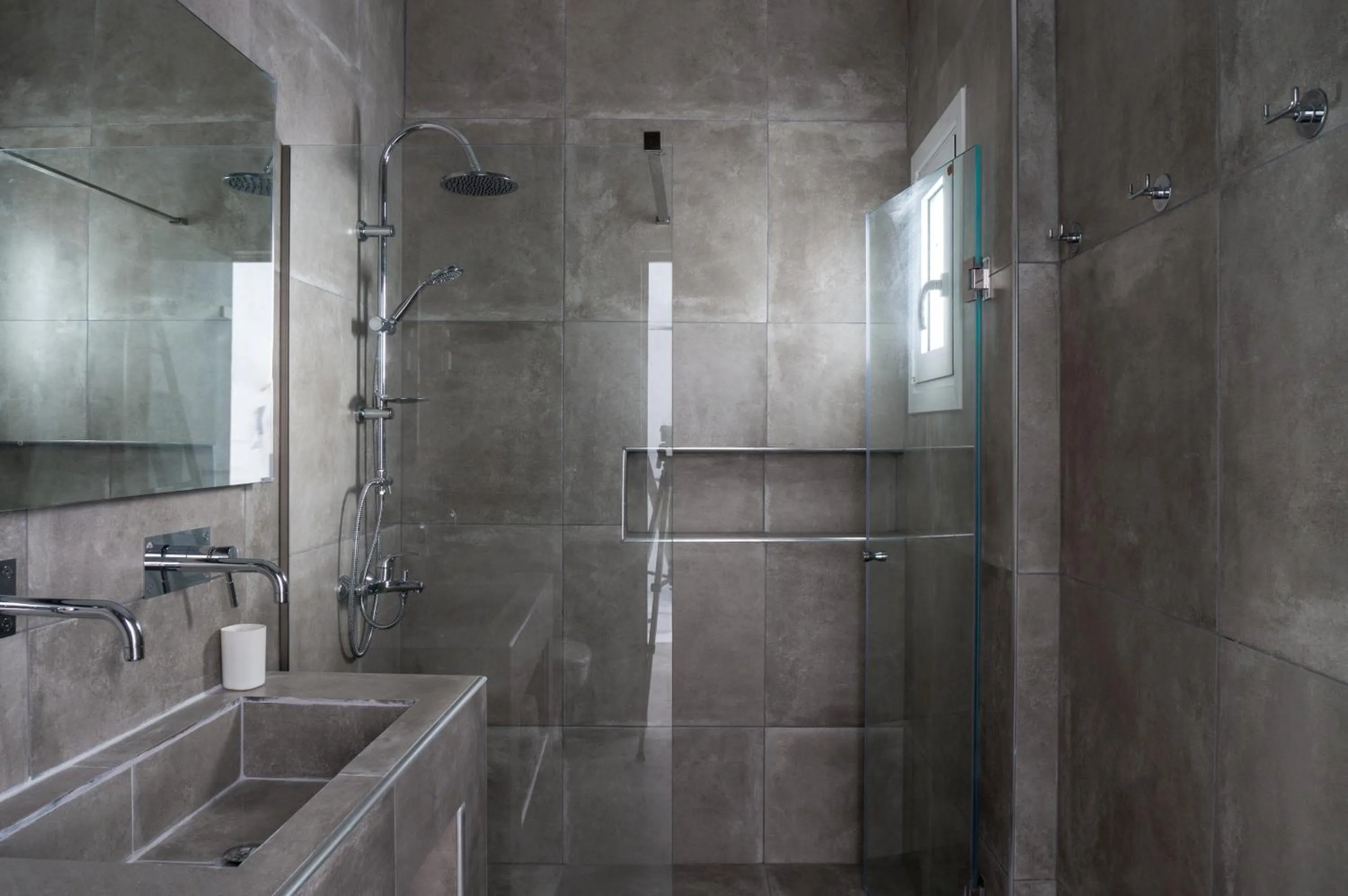 Bathroom in Pelican Paros