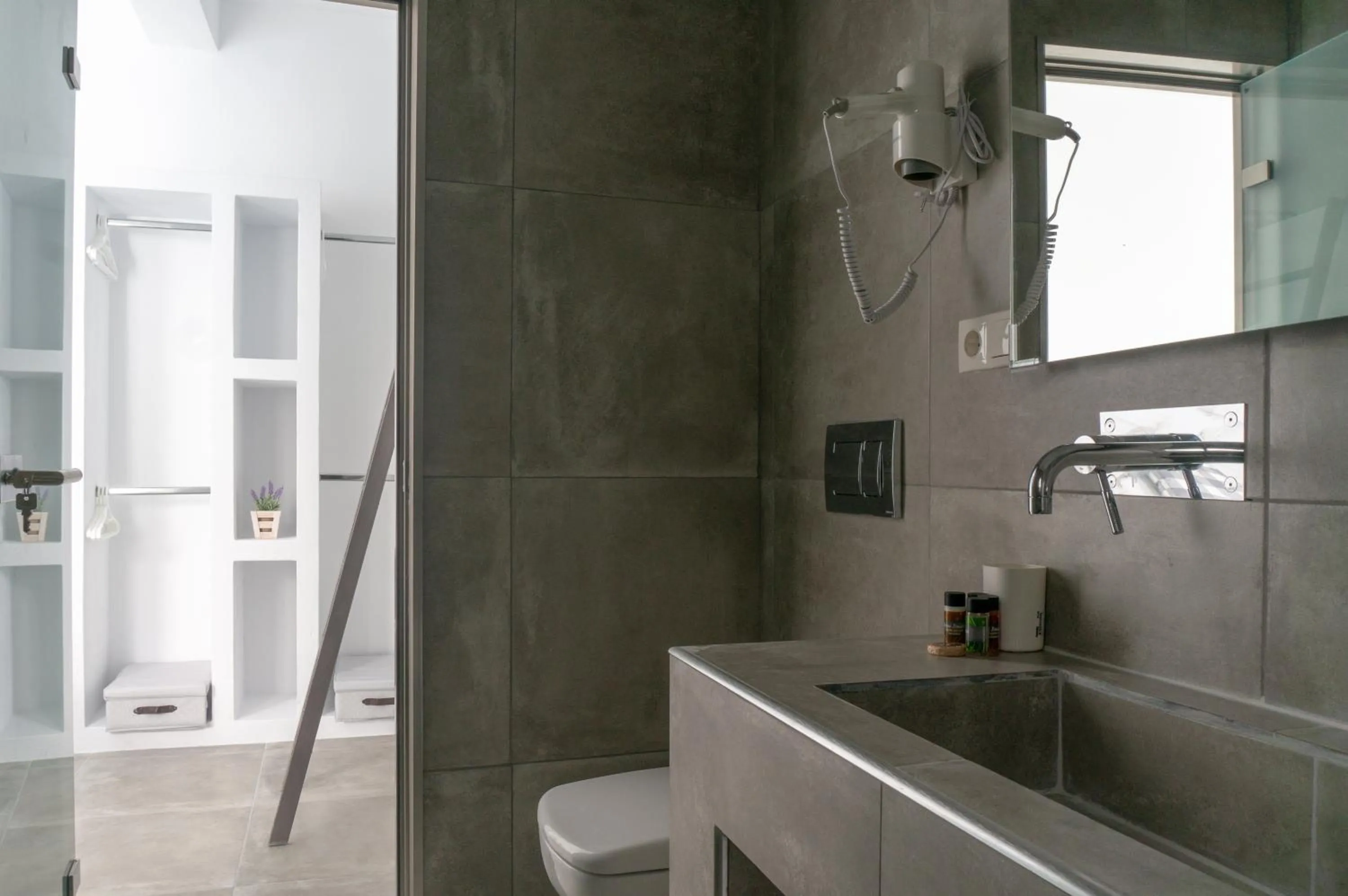 Bathroom in Pelican Paros