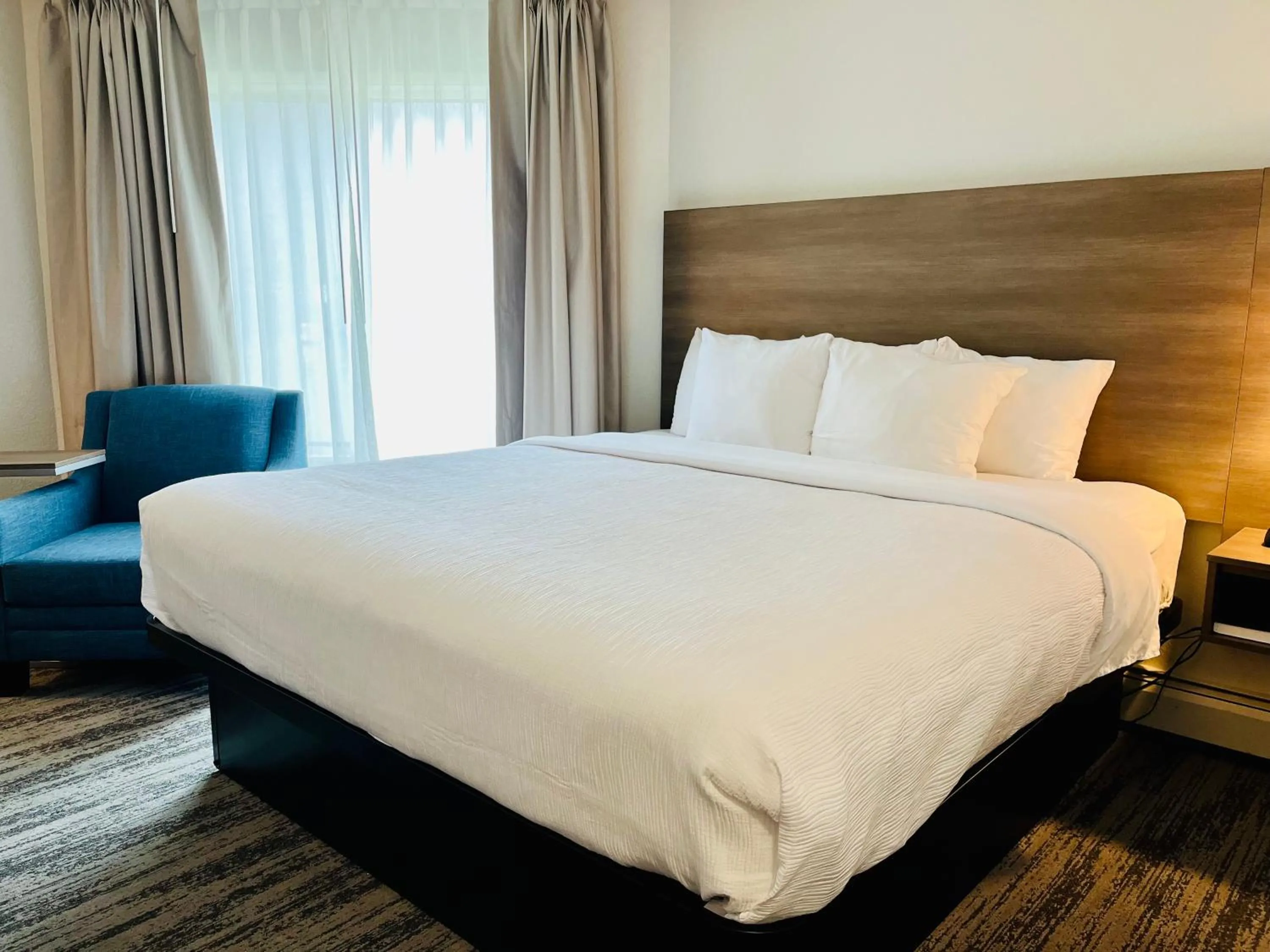 Bed in Quality Inn Kodiak