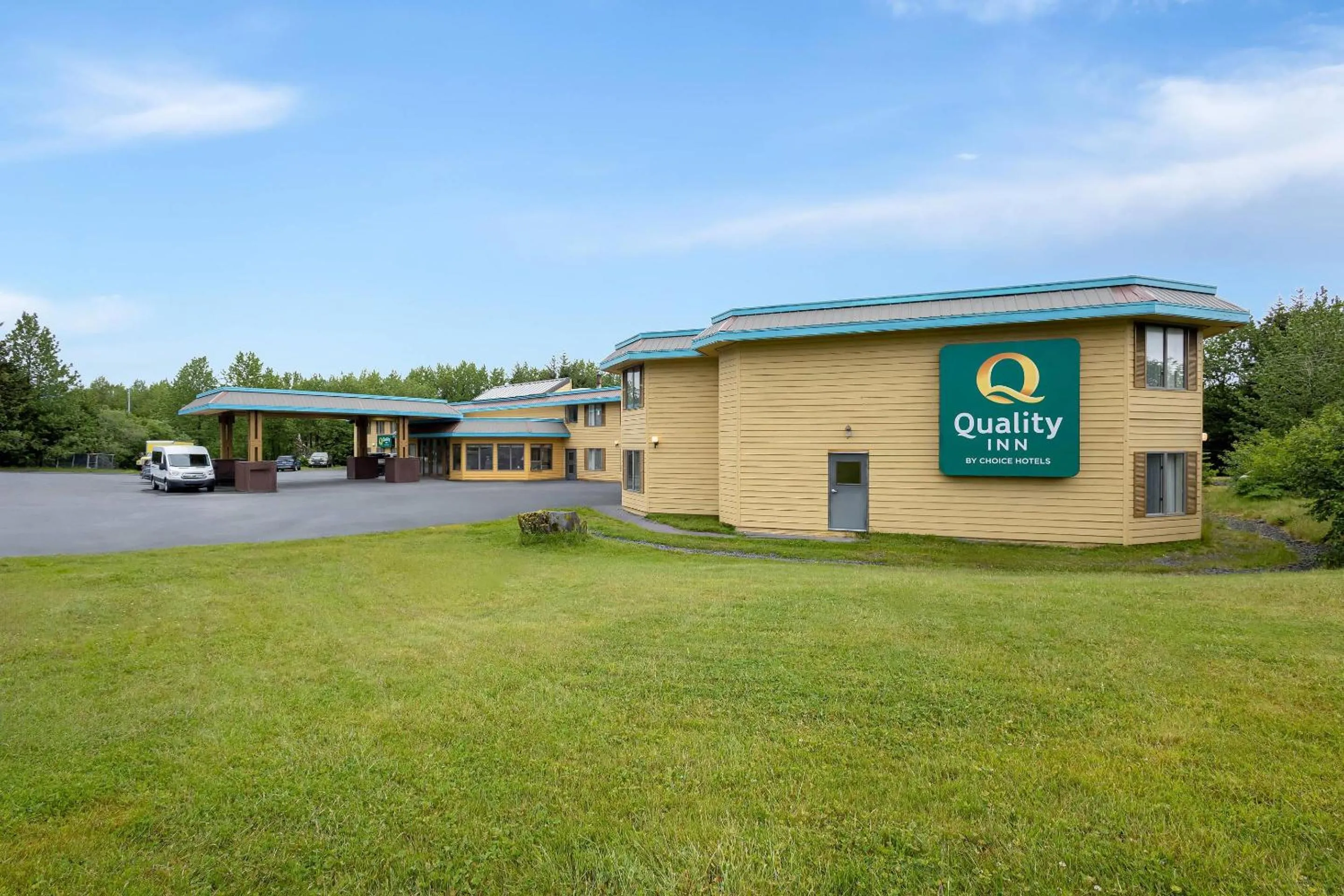 Property building in Quality Inn Kodiak
