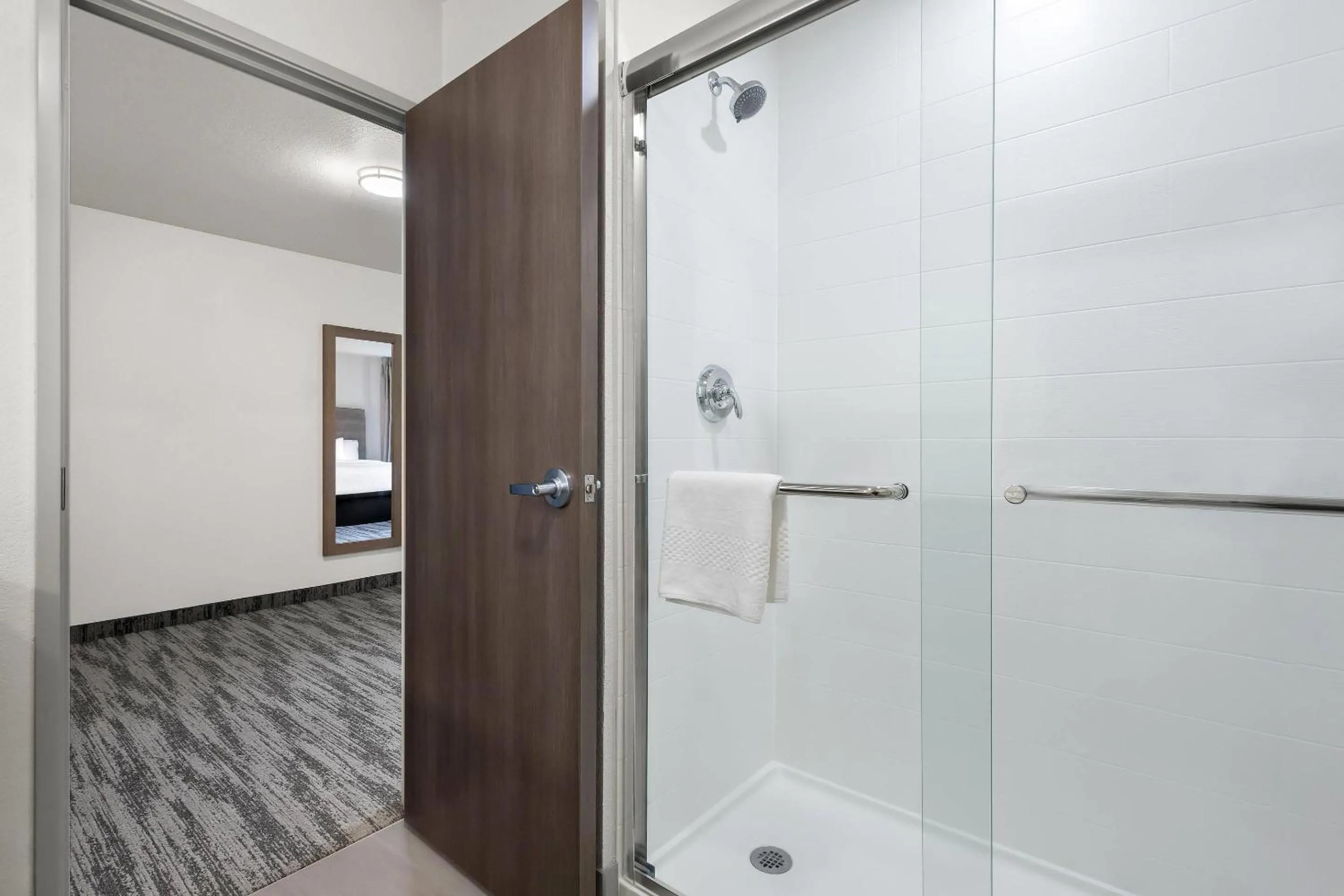 Bedroom in Quality Inn Kodiak