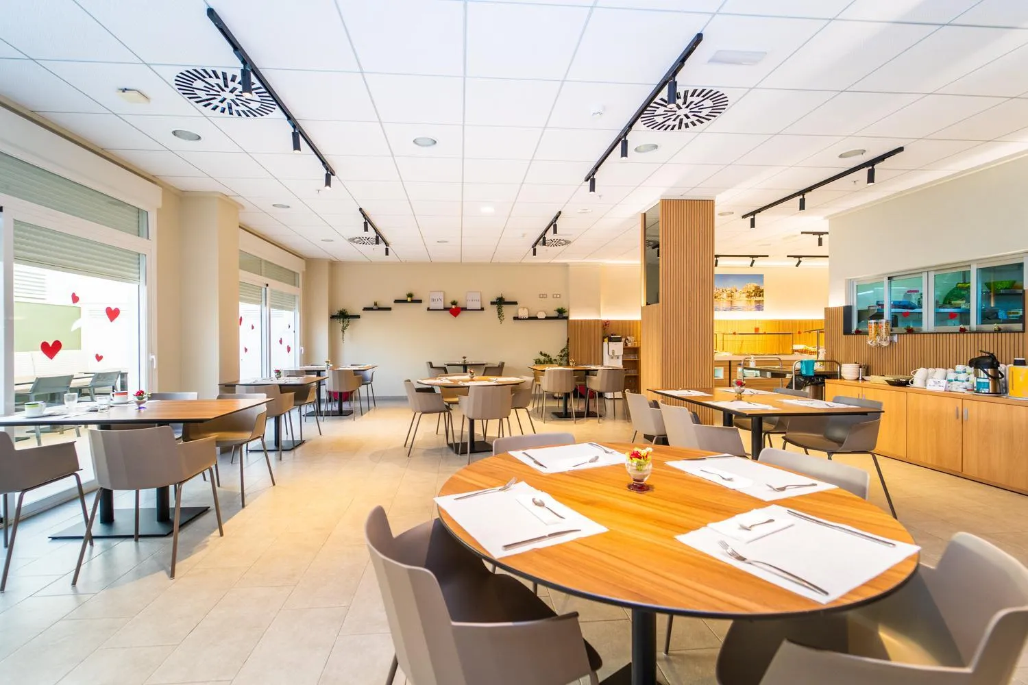 Restaurant/places to eat in Vistamar Hotel Luxury Wellness By DLV -Adults Only-