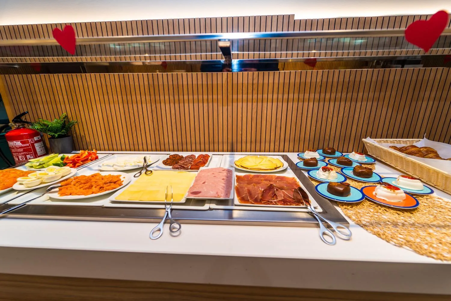 Restaurant/places to eat in Vistamar Hotel Luxury Wellness By DLV -Adults Only-