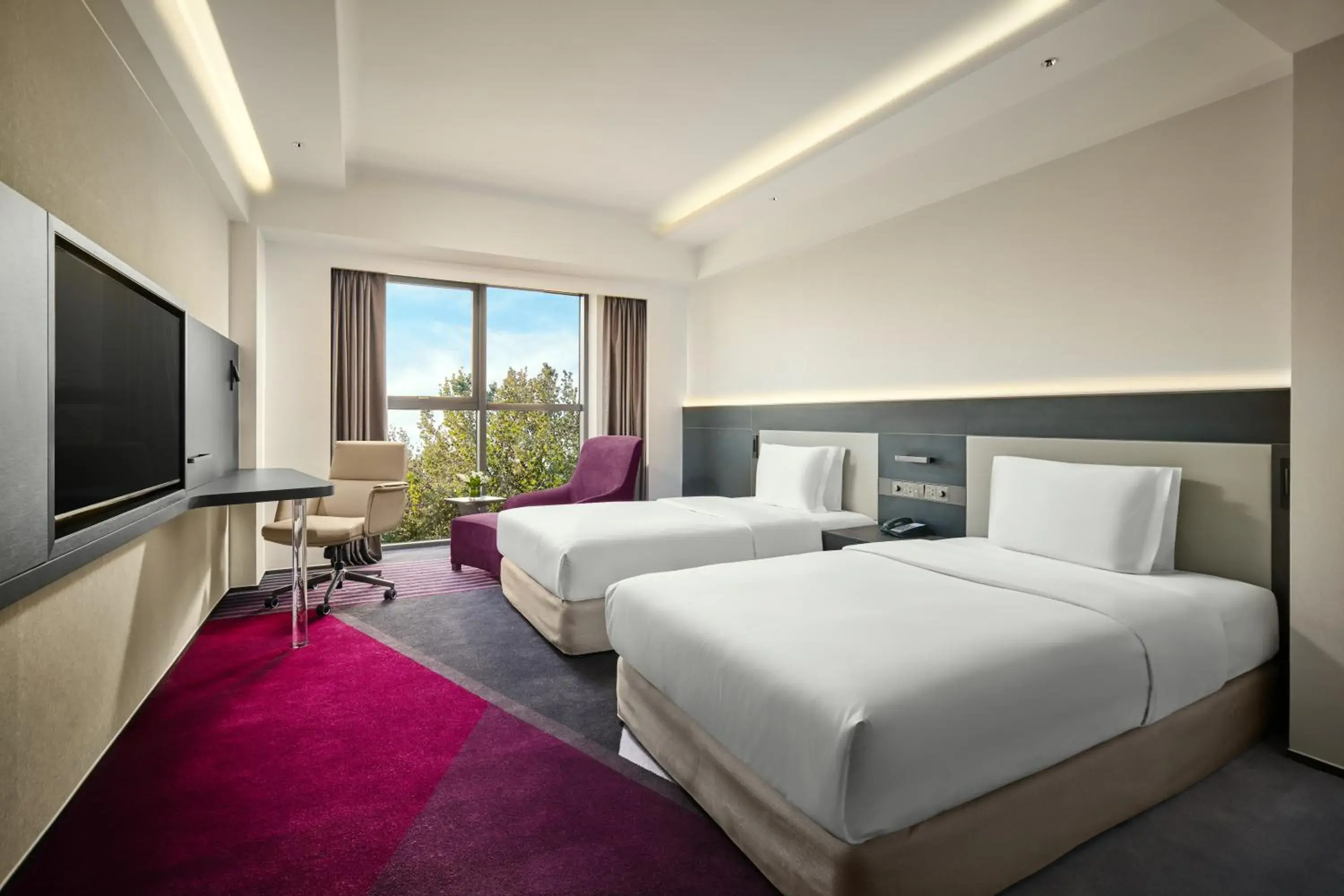 Premium Twin Room in Crowne Plaza Beijing International Airport by IHG Premium Twin Room in Crowne Plaza Beijing International Airport by IHG