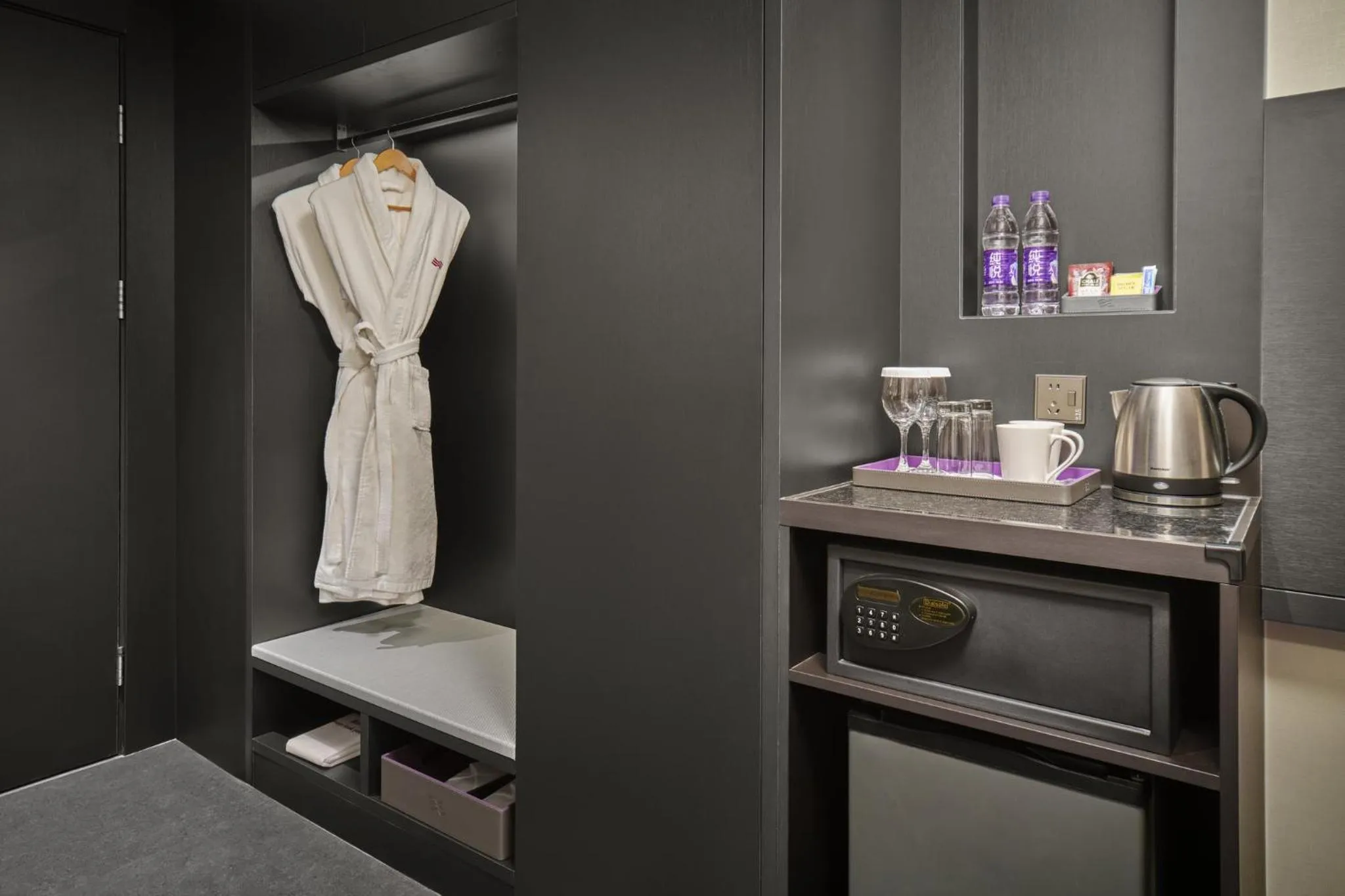 Photo of the whole room in Crowne Plaza Beijing International Airport by IHG