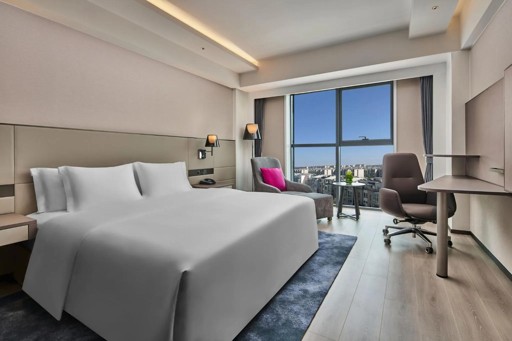 Bed in Crowne Plaza Beijing International Airport by IHG