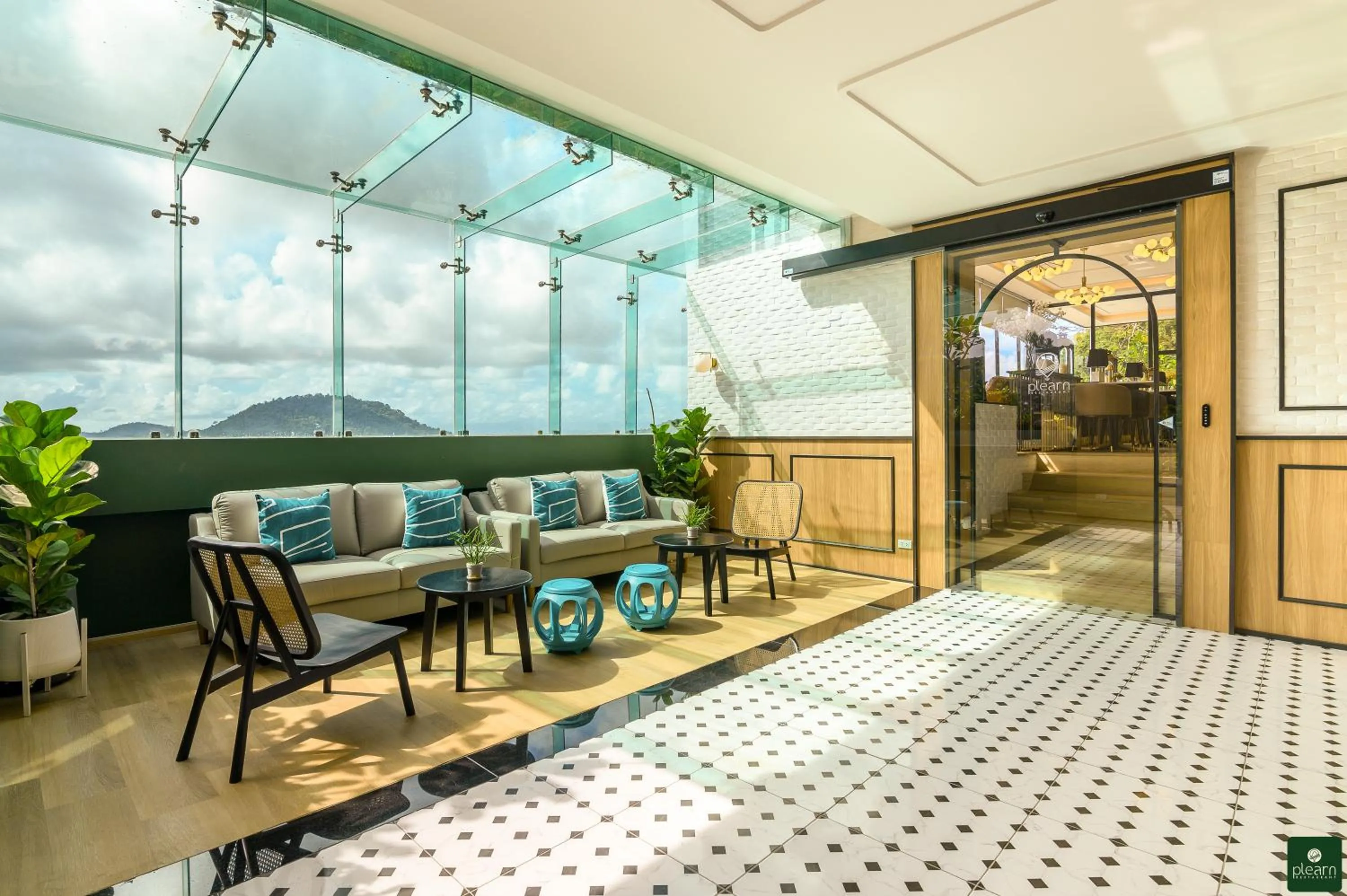 Restaurant/places to eat in Hilltop Wellness Resort