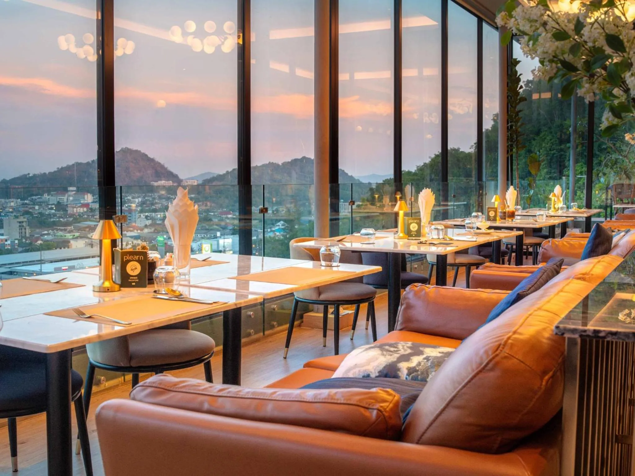 Restaurant/places to eat in Hilltop Wellness Resort