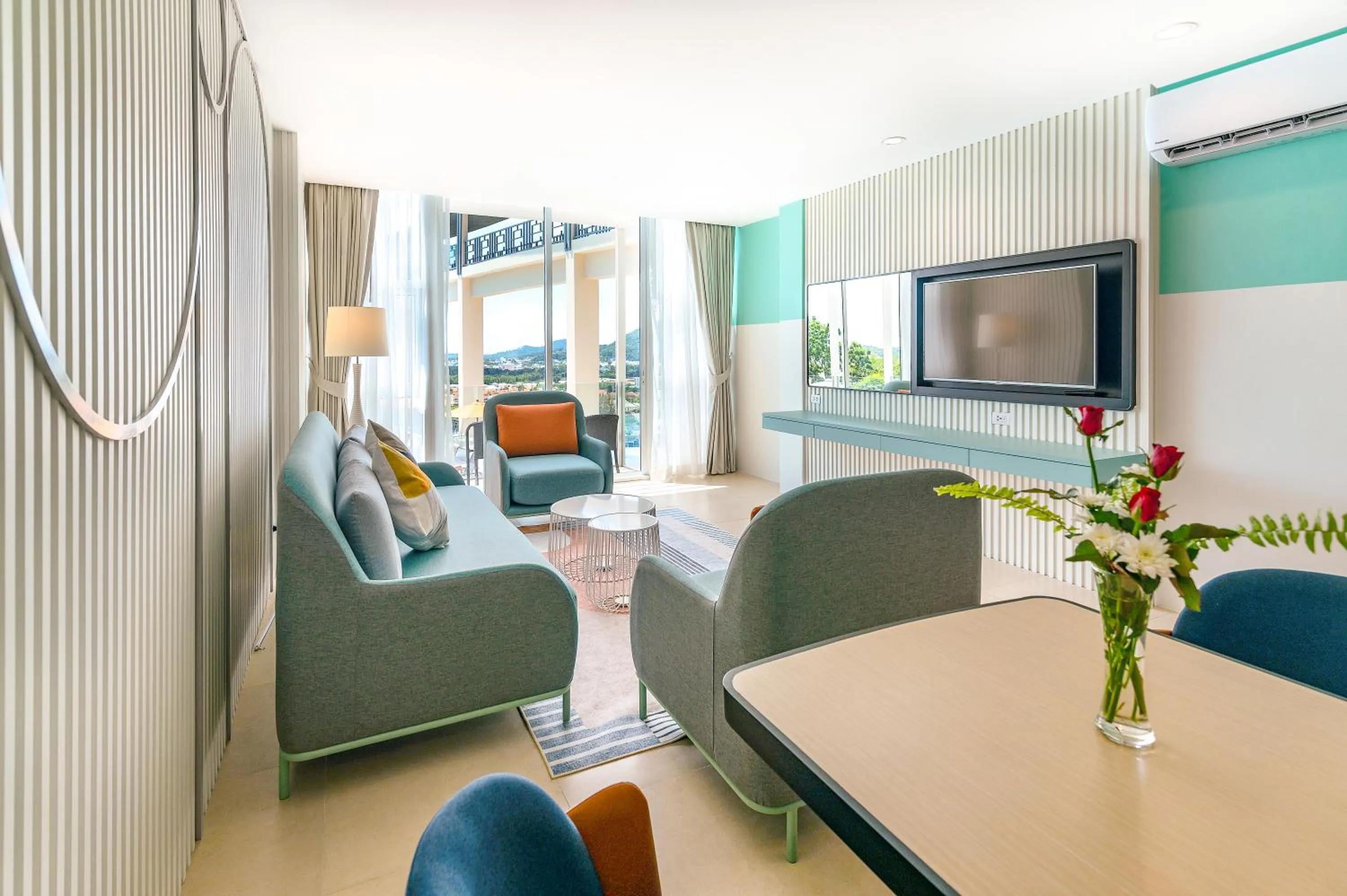 TV and multimedia in Hilltop Wellness Resort