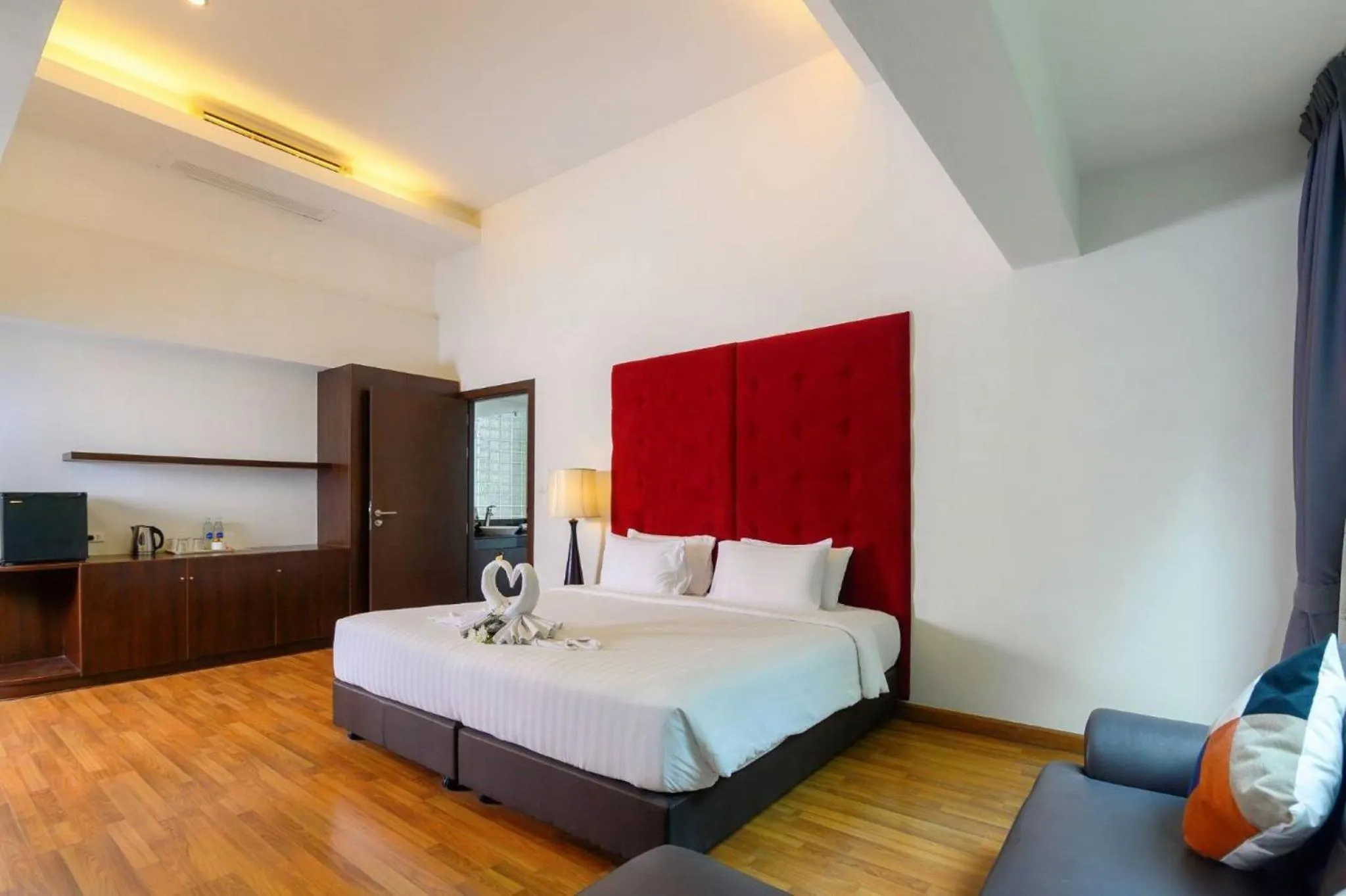 Bed in Hilltop Wellness Resort