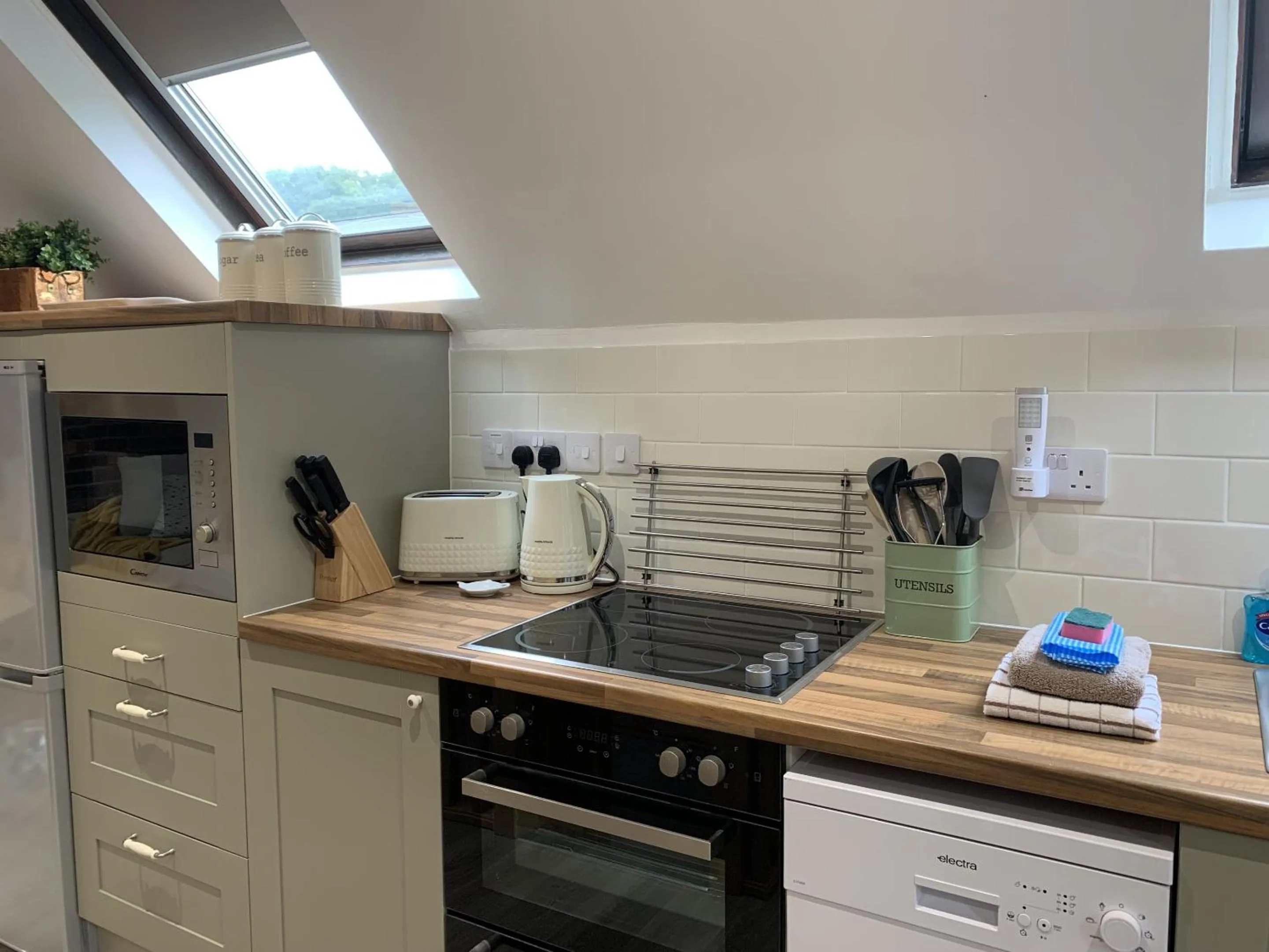 Kitchen or kitchenette in Bakers Cottage