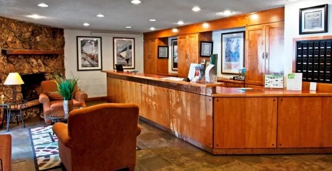 Lobby or reception in GetAways at Falcon Point Resort