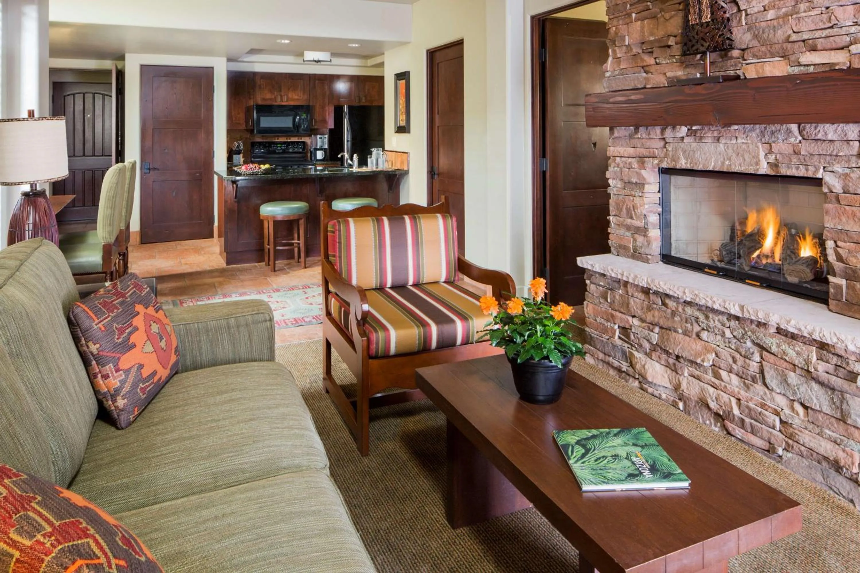 Living room in Hyatt Vacation Club at Pinon Pointe, Sedona