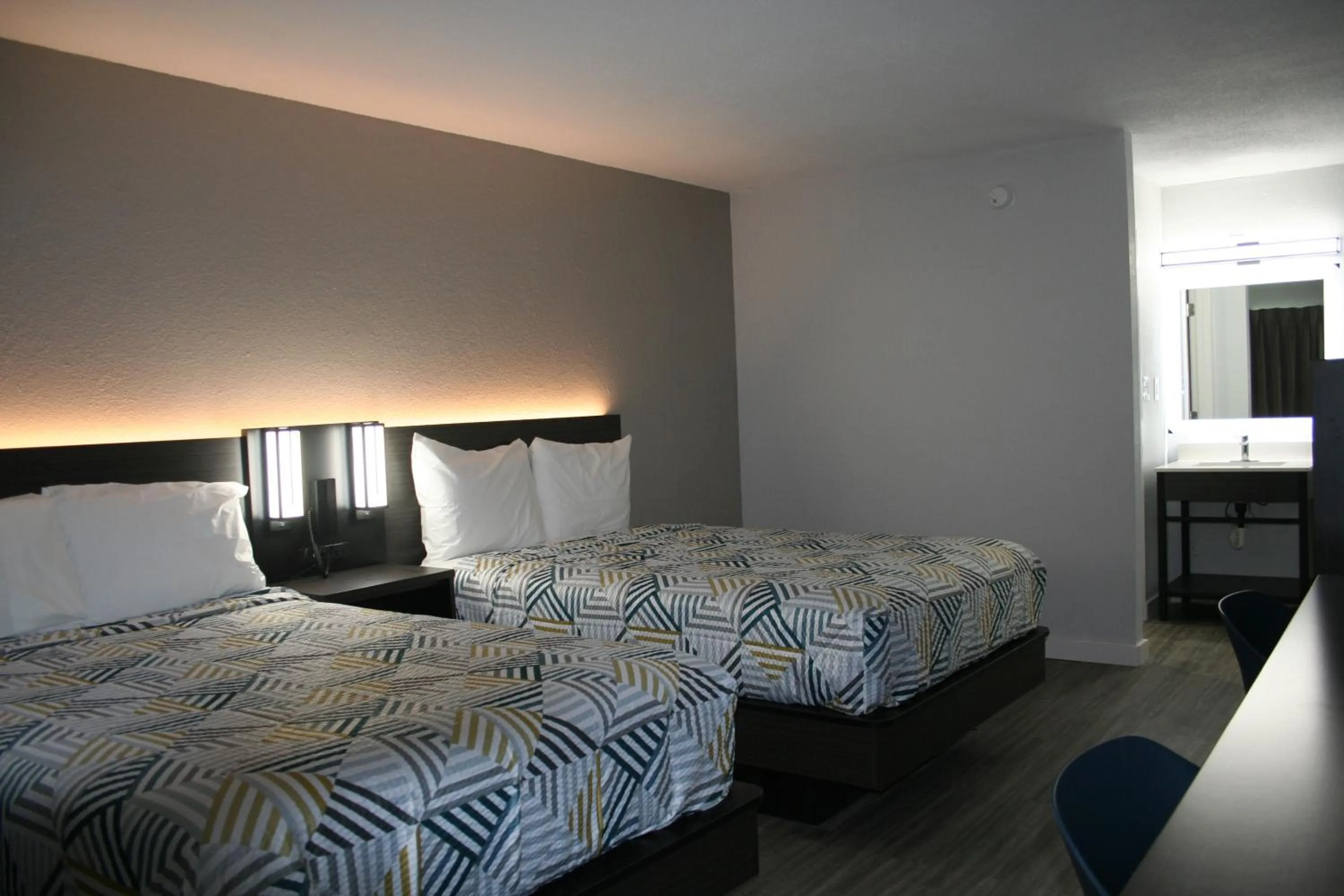 Bedroom, Bed in Motel 6 Brookhaven, Ms