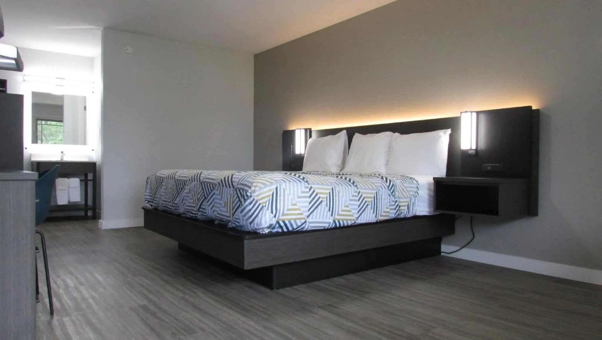 Bedroom, Bed in Motel 6 Brookhaven, Ms