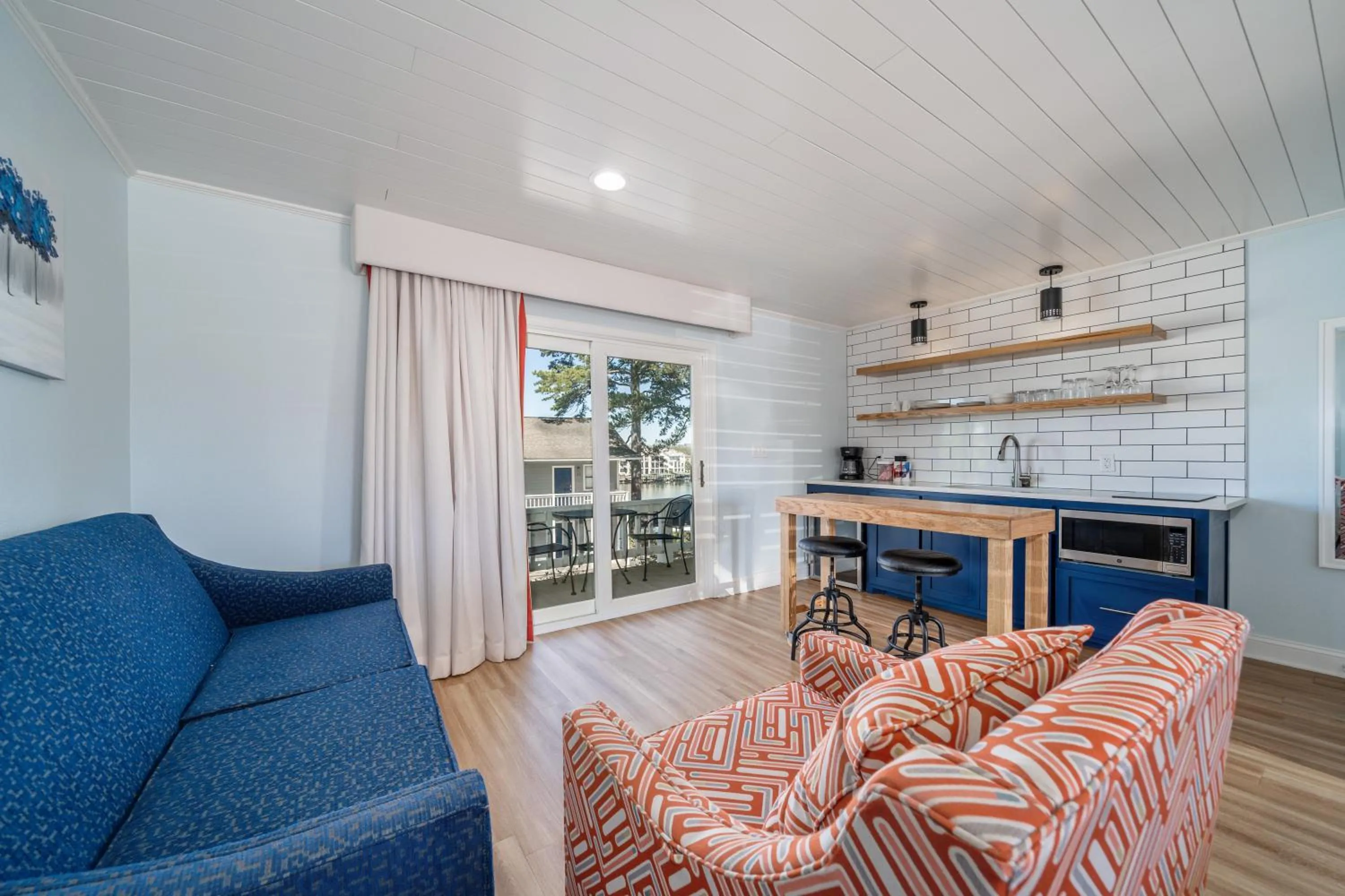 Kitchen or kitchenette in The Hamilton - Lakefront & Studio Suites, Hot Springs