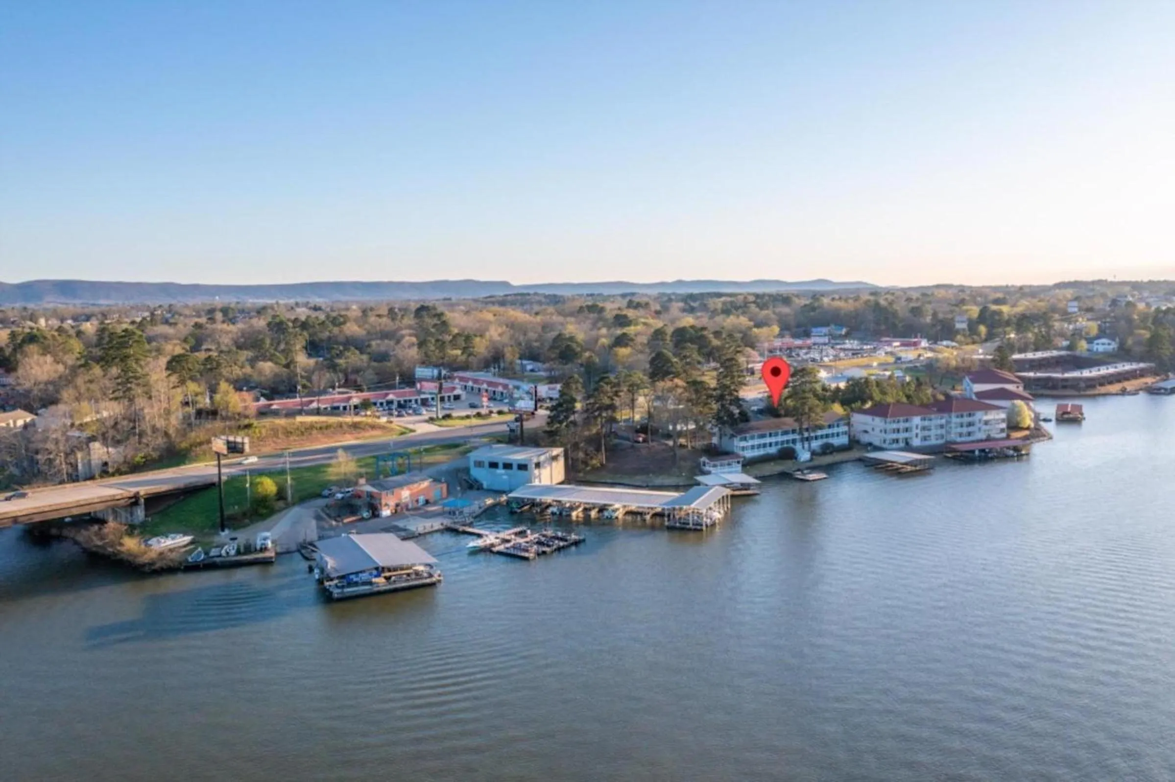 Bird's eye view in The Hamilton - Lakefront & Studio Suites, Hot Springs