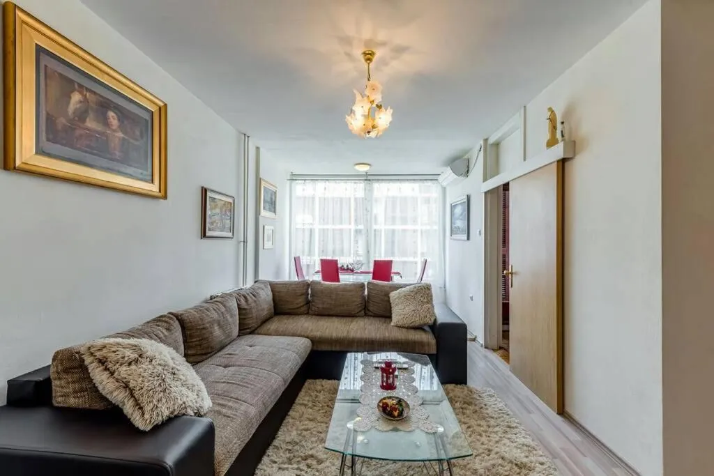 Apartment Tara