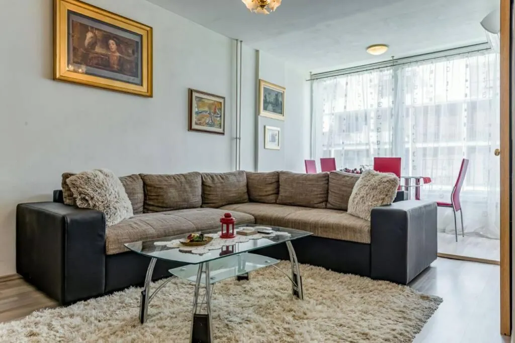 Apartment Tara