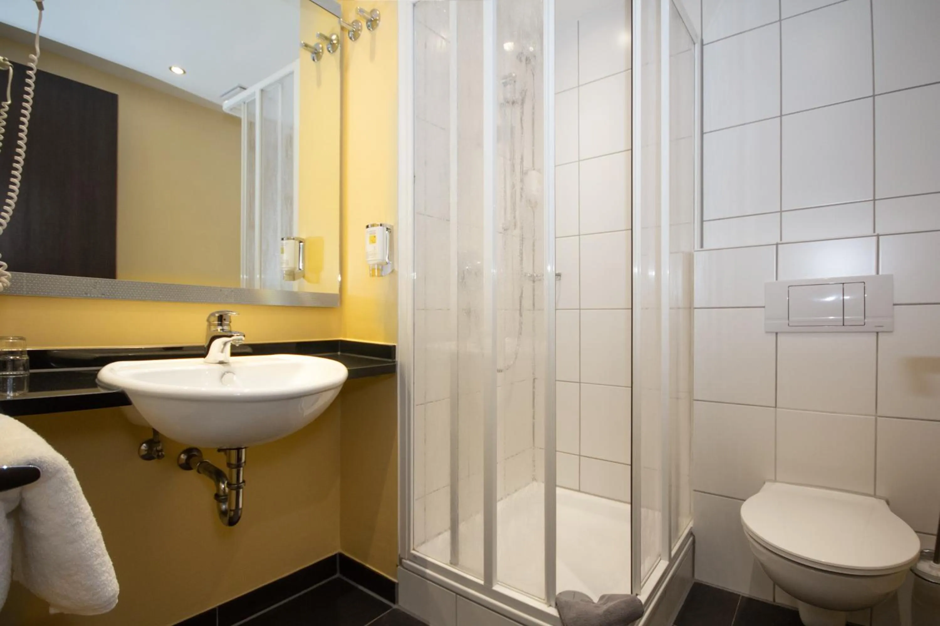 Photo of the whole room in iQ-Hotel