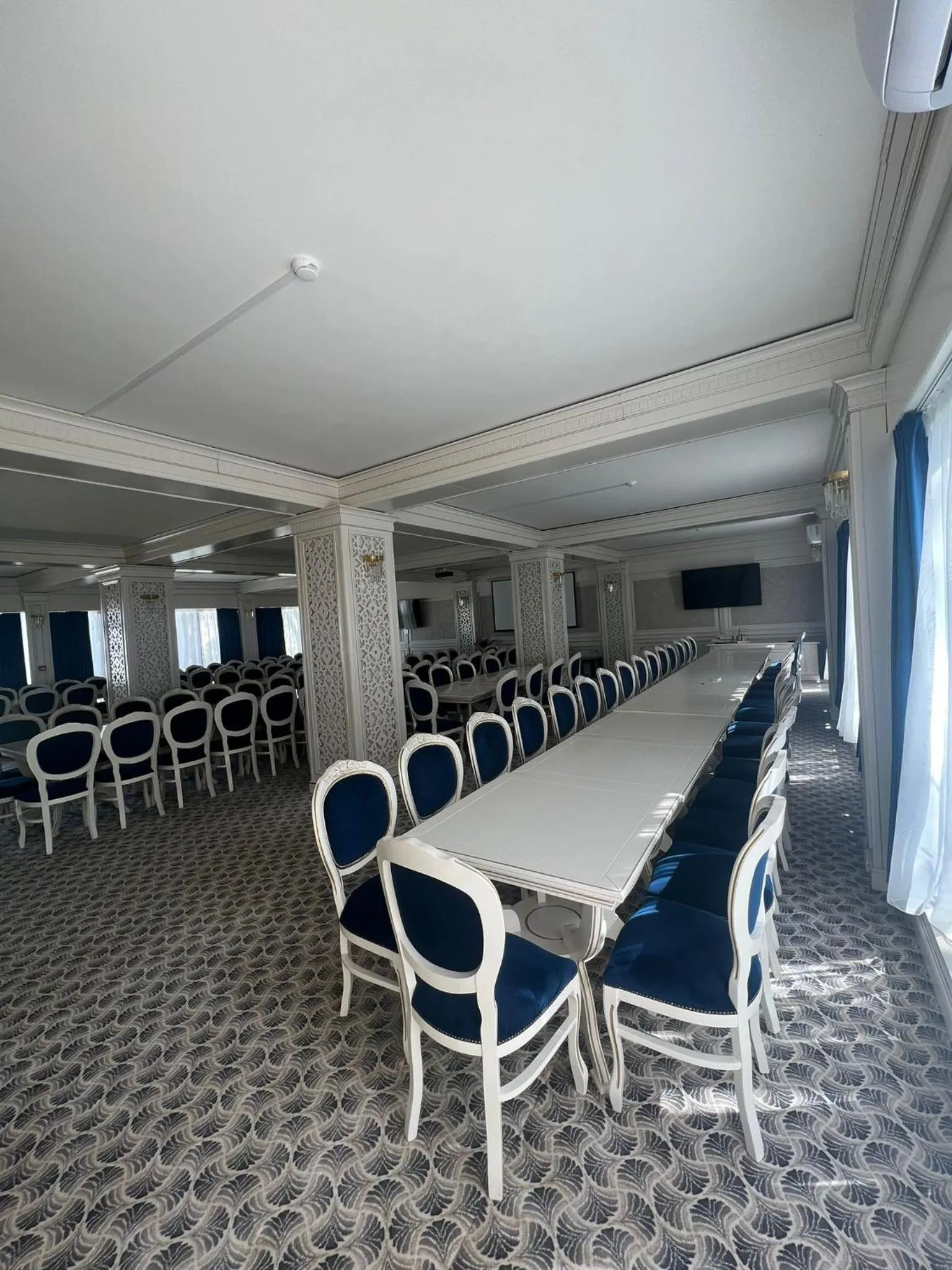 Business facilities in Grand Hotel Caraiman