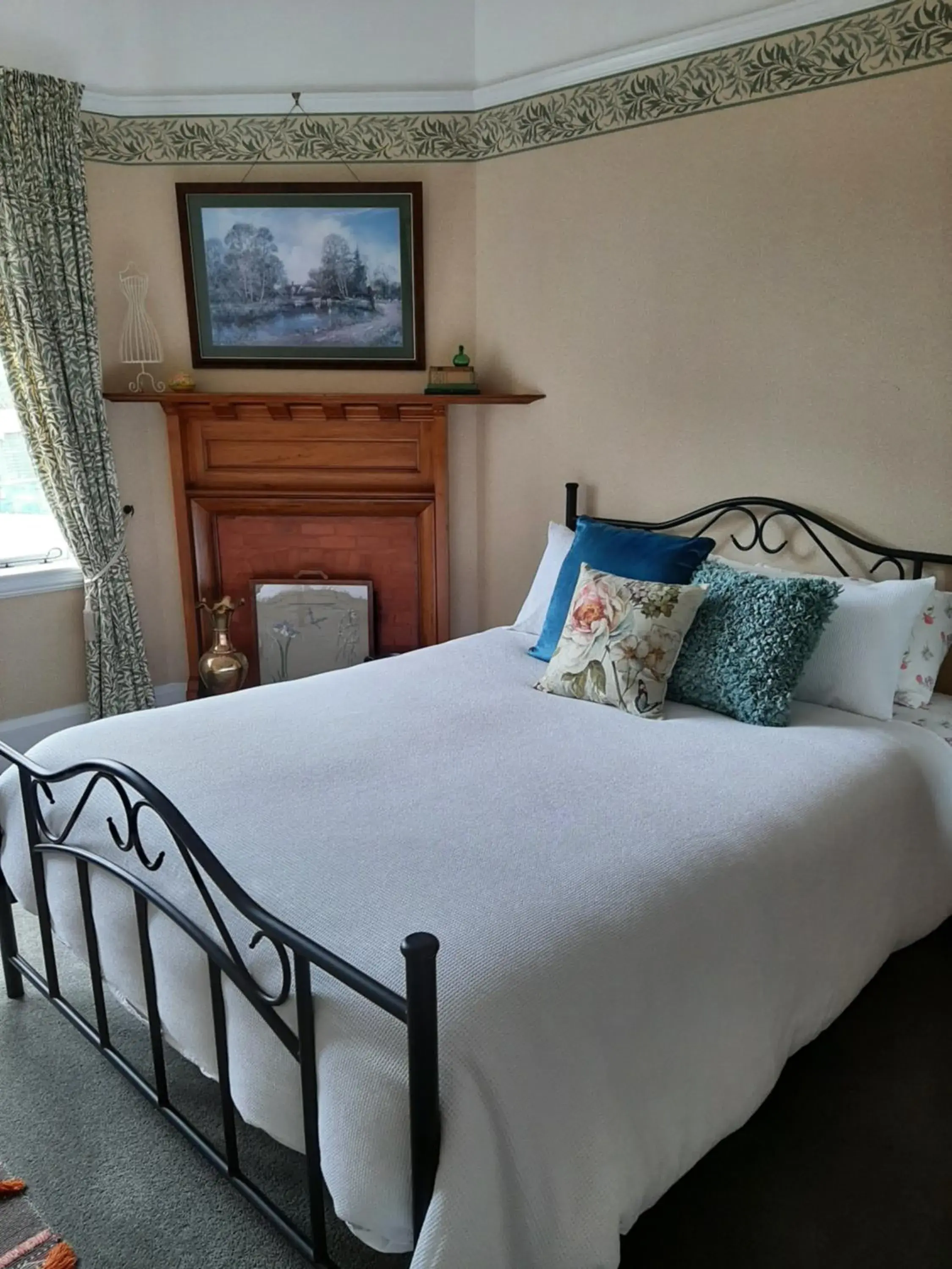 Double Room with Shared Bathroom in Wainono Homestead Double Room with Shared Bathroom in Wainono Homestead