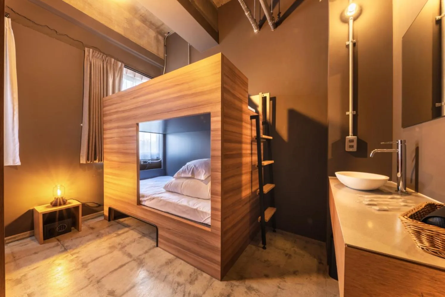 bunk bed, Bed in UNPLAN Fukuoka