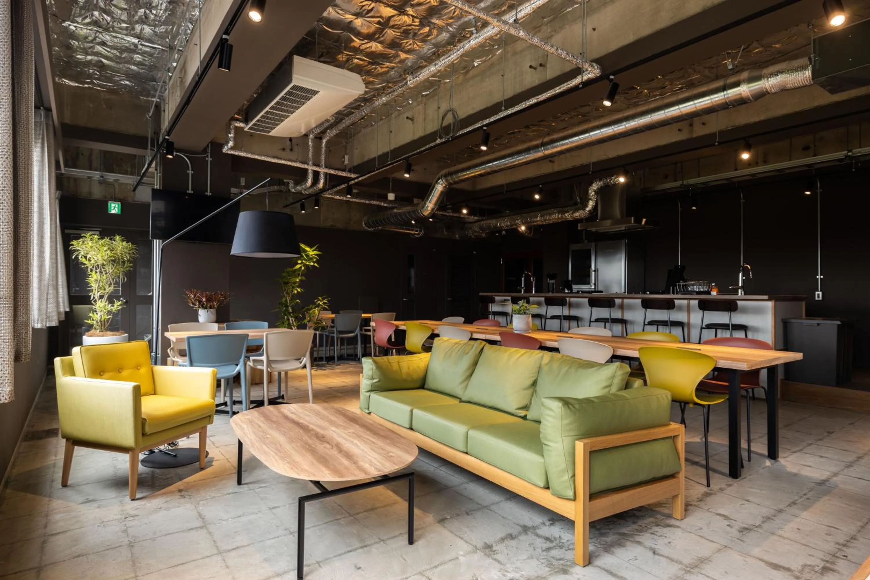 Communal lounge/ TV room in UNPLAN Fukuoka