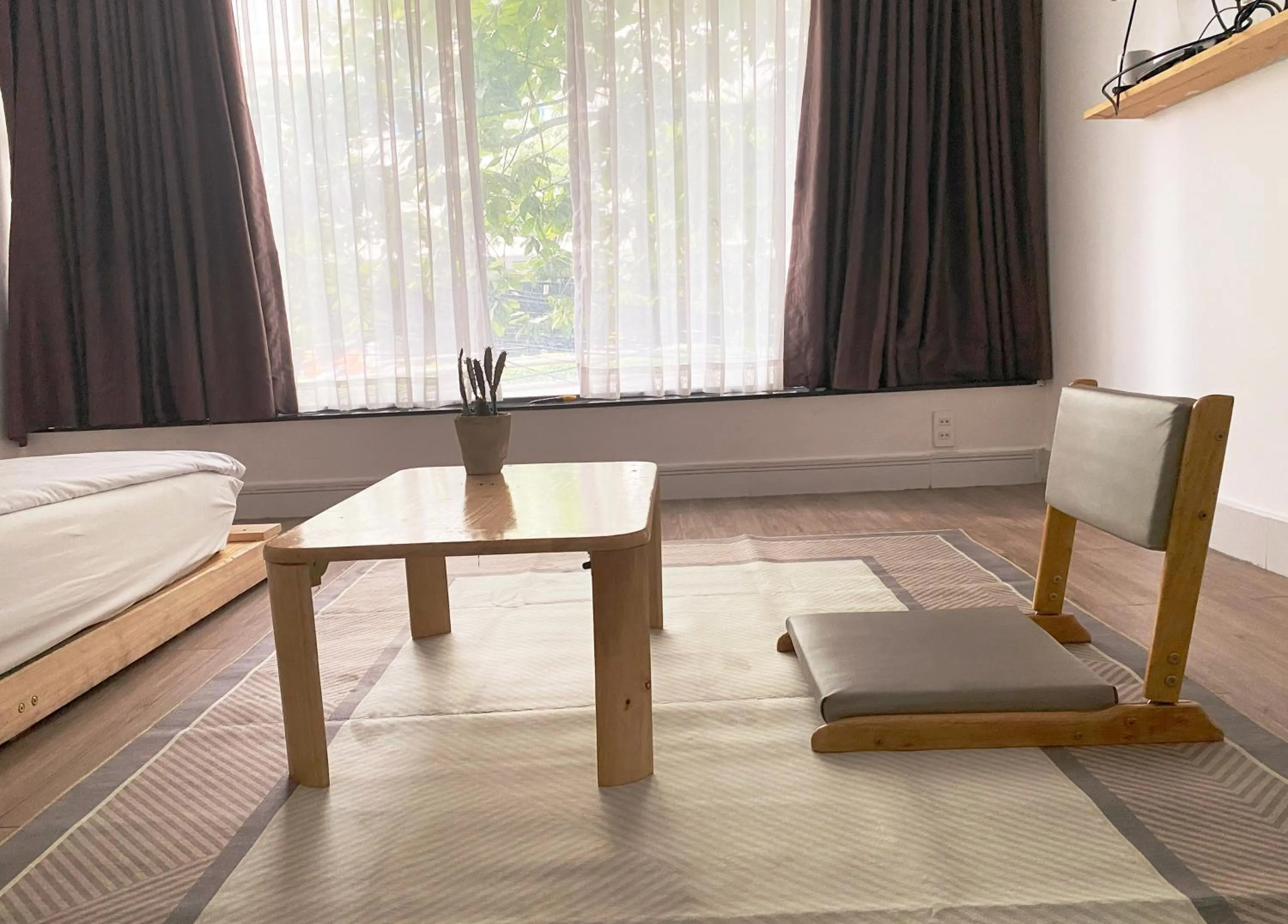 Seating area in J&K Hotel