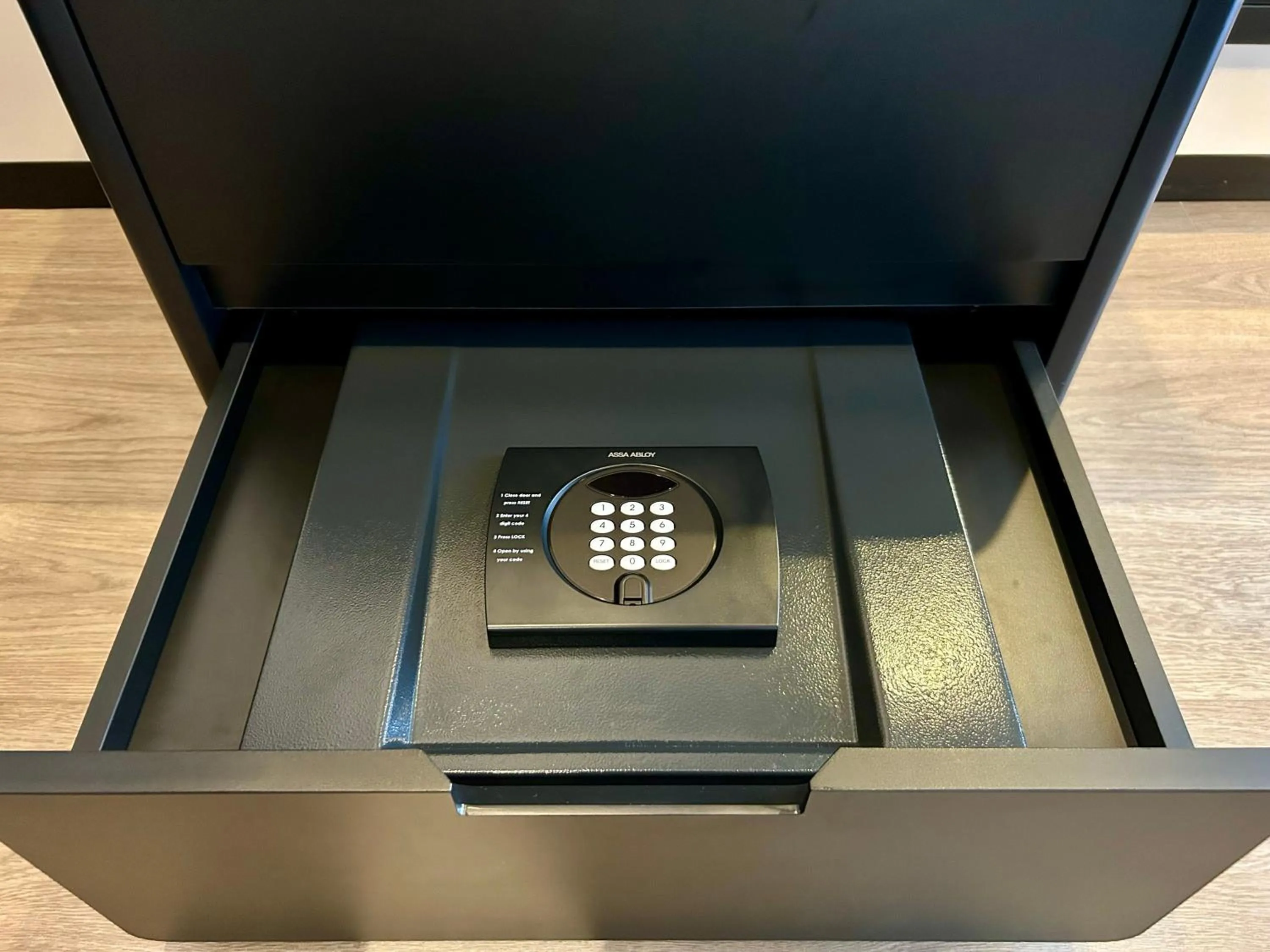 safe in Aloft Osaka Dojima