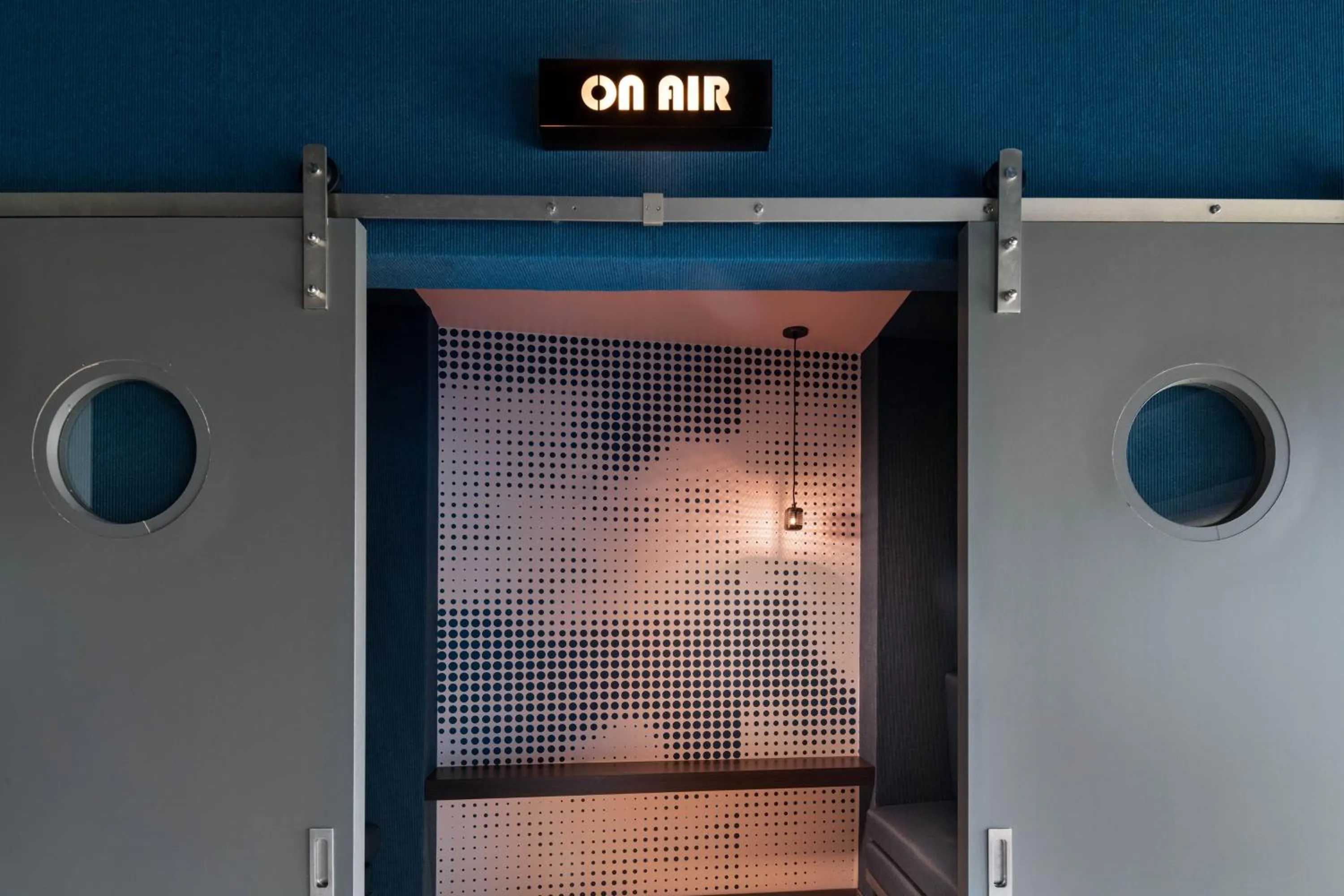 Restaurant/places to eat in Aloft San Antonio UTSA Area