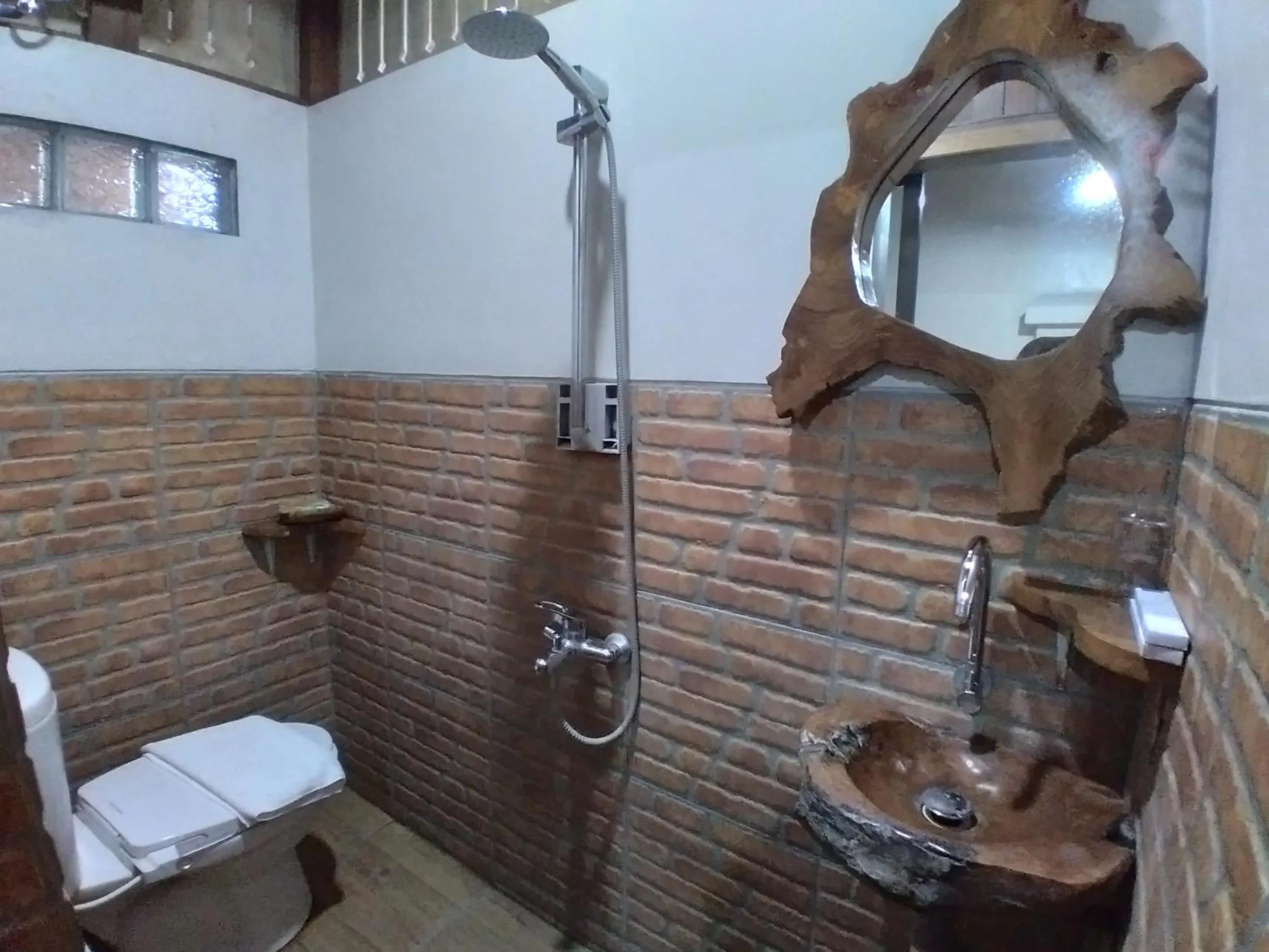 Bathroom in Dem Ayem Heritage Guest House
