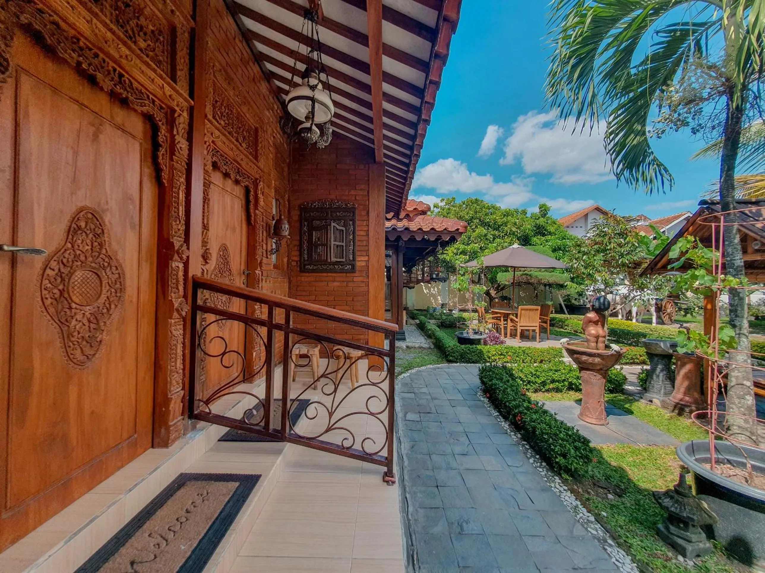 Garden view in Dem Ayem Heritage Guest House