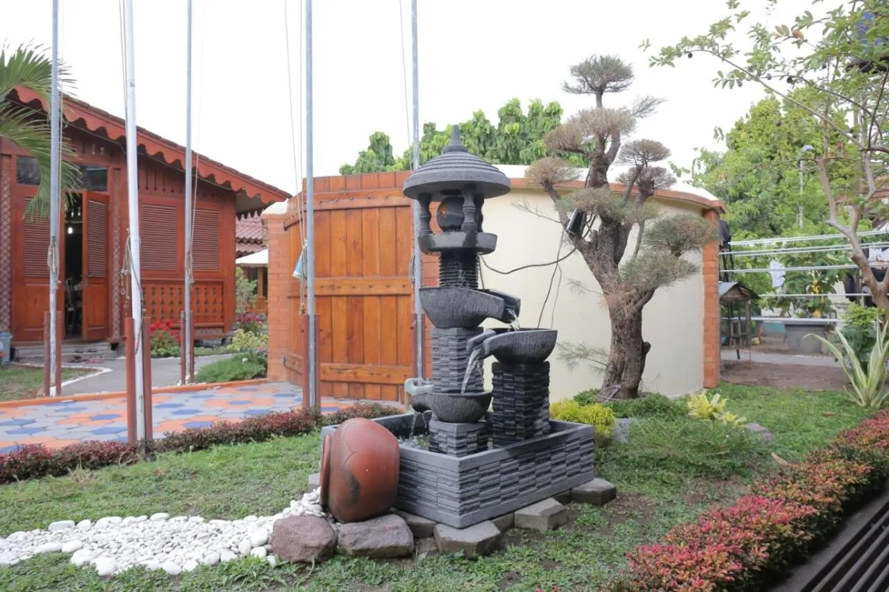 Garden in Dem Ayem Heritage Guest House