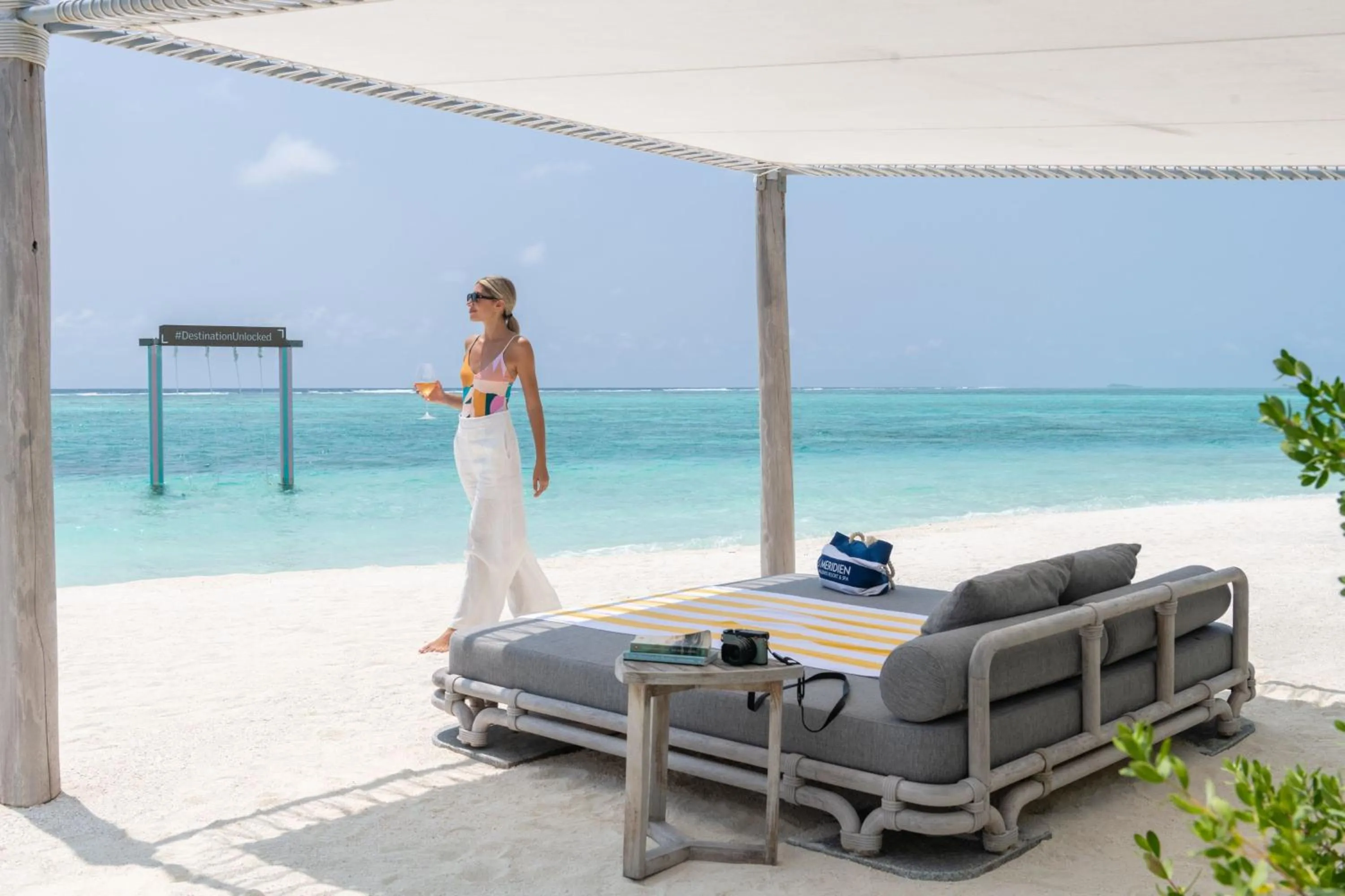 Beach in Le Meridien Maldives Resort & Spa