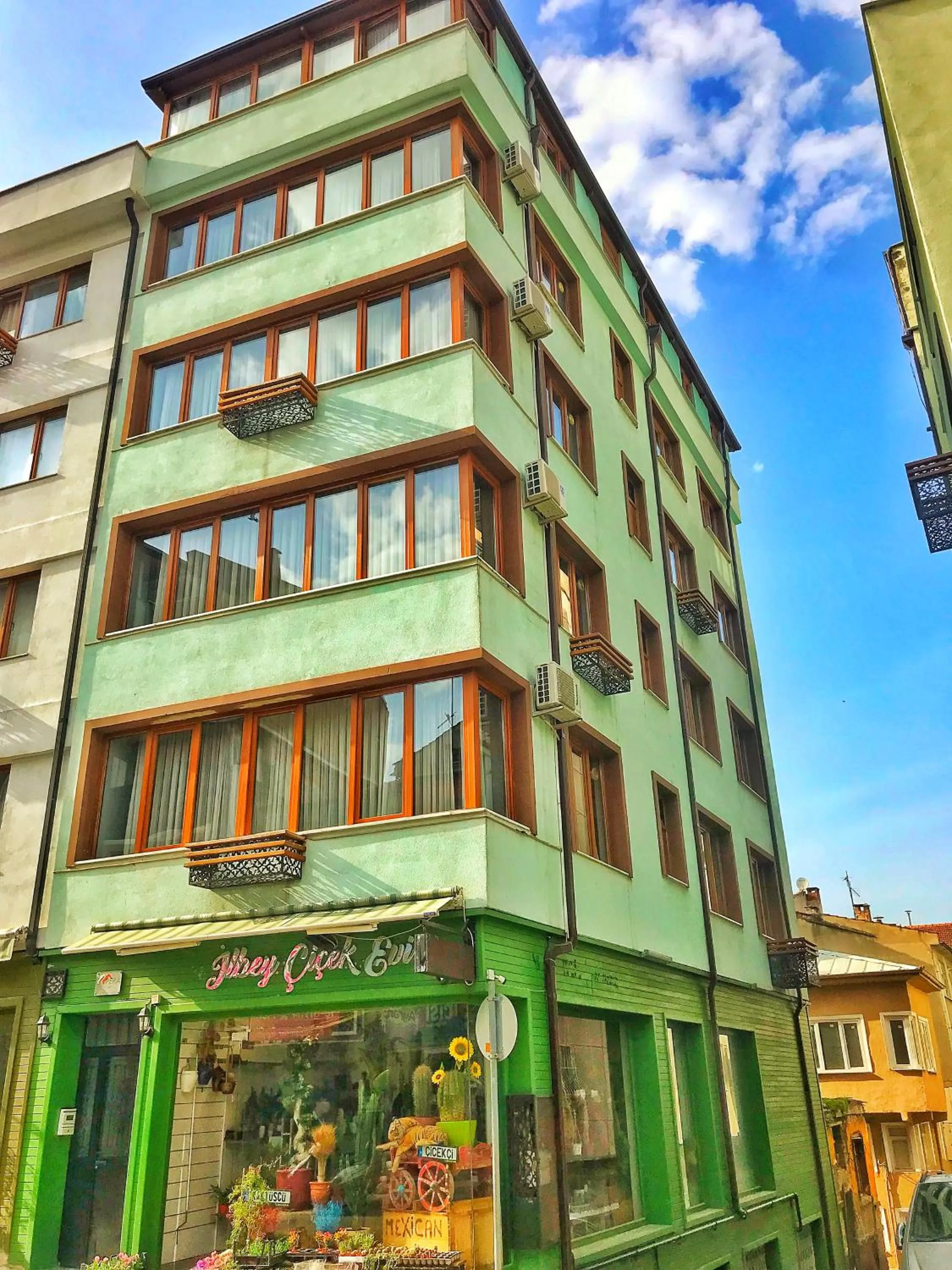 Property building in Pera Pansiyon