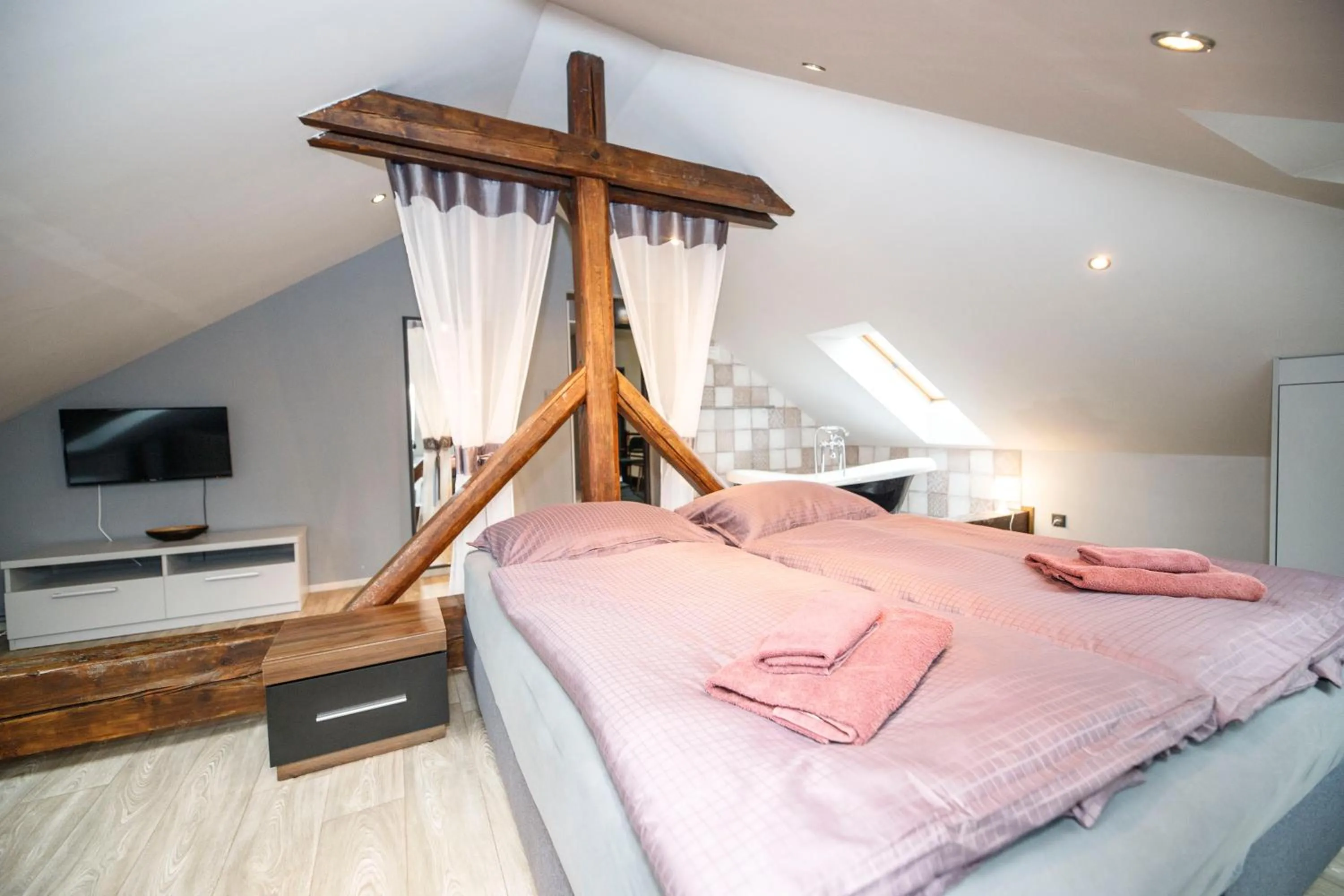 Bed in Libušina Villa