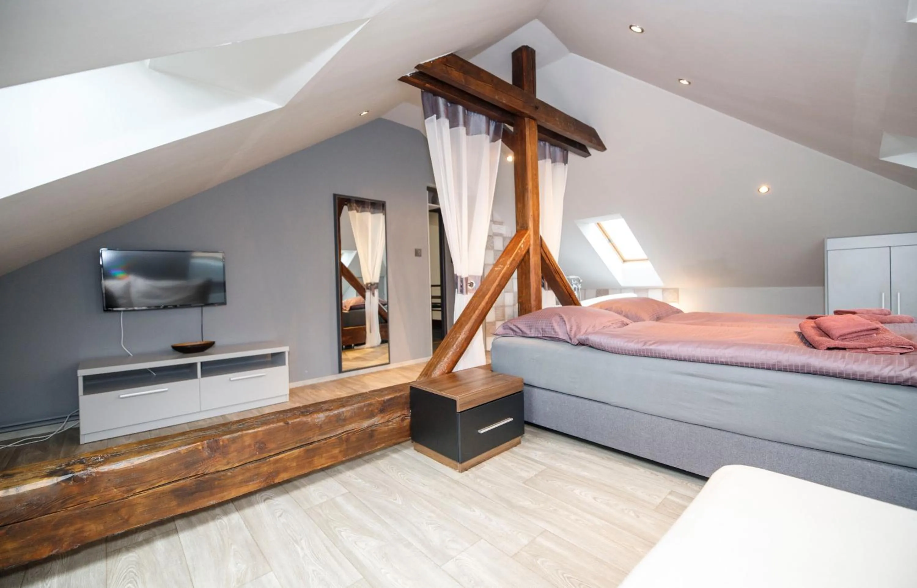 Bed in Libušina Villa
