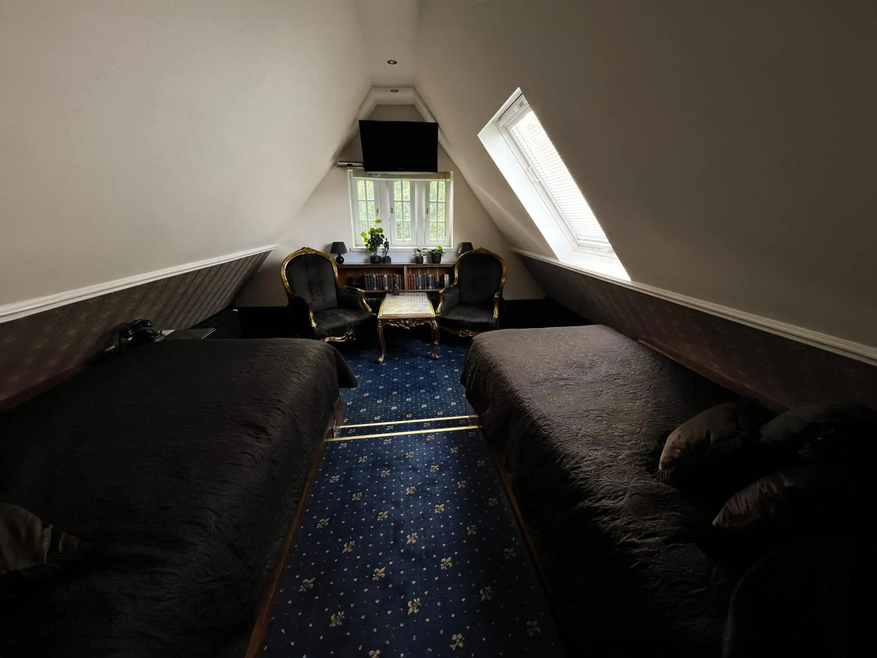 Twin 40 in Hotel Villa Achenbach Twin 40 in Hotel Villa Achenbach