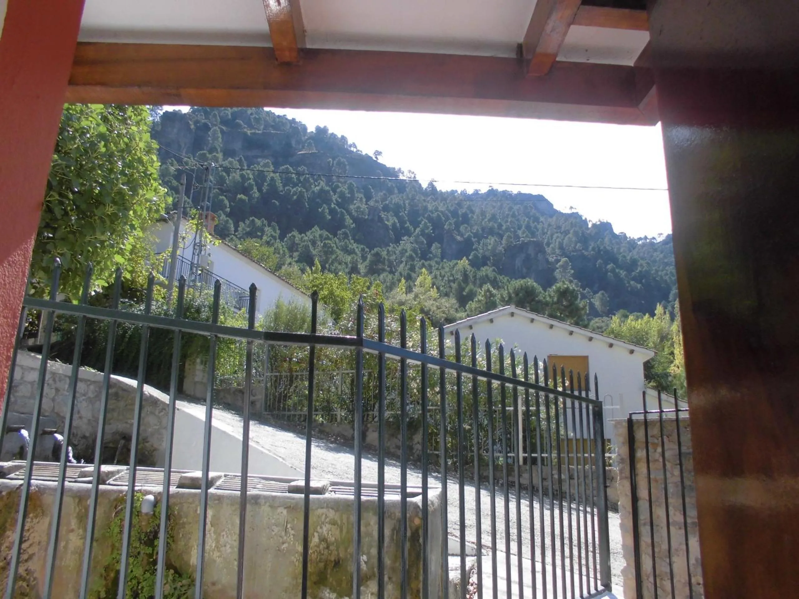 Facade/entrance in Casa Fuente De La Argamasa