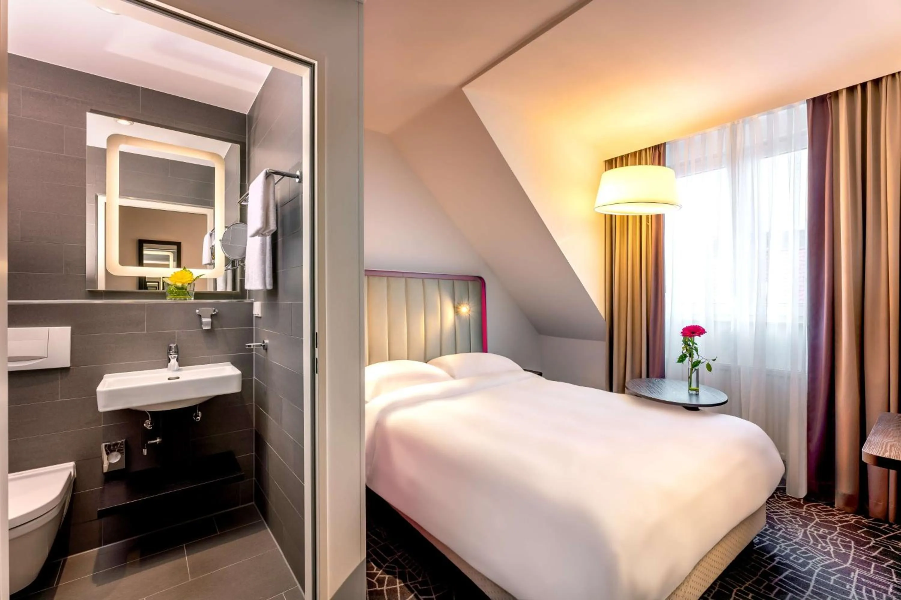 Bedroom, Bed in Park Inn by Radisson Nürnberg