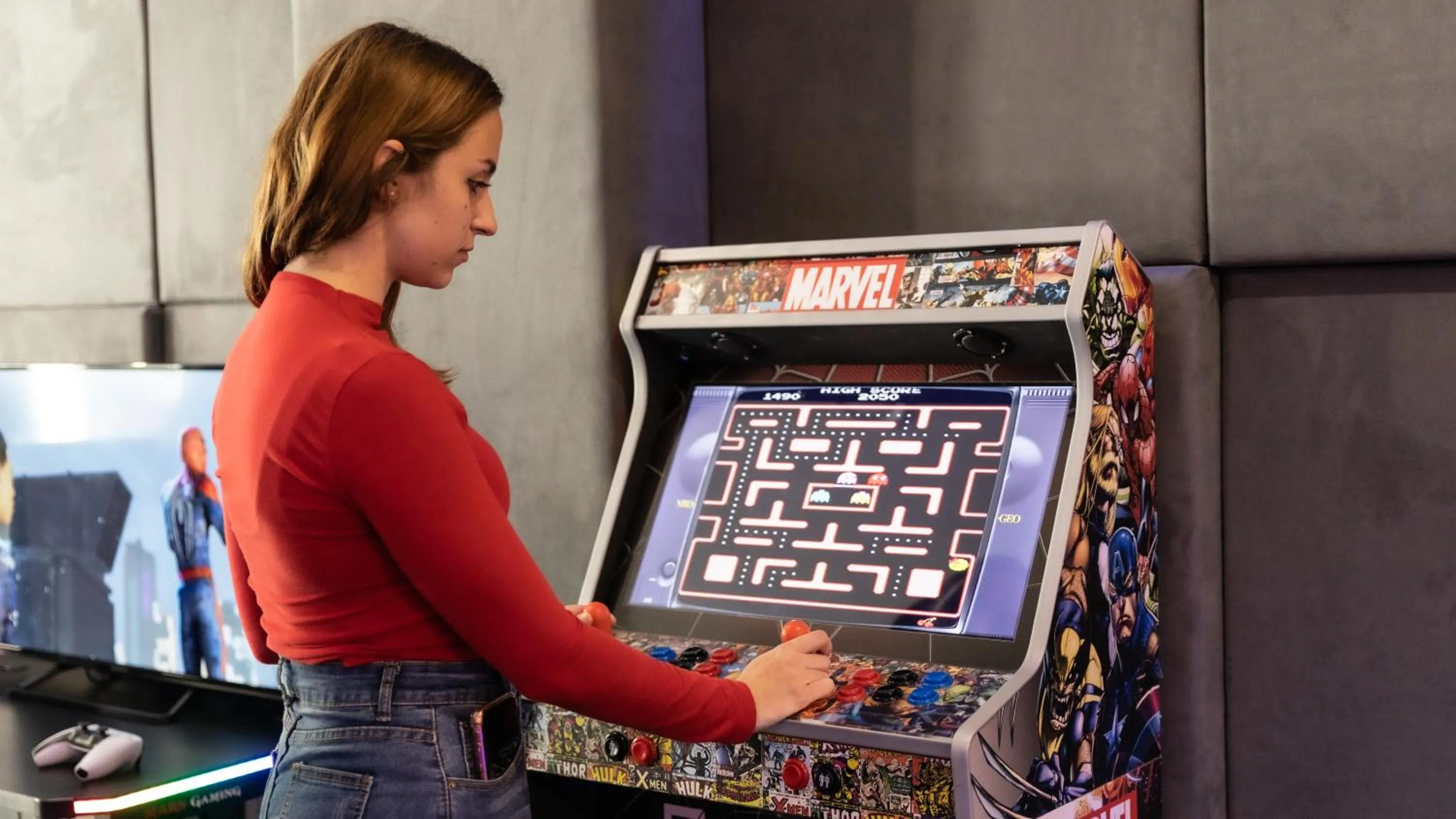 People in Futurotel Malagueta Beach