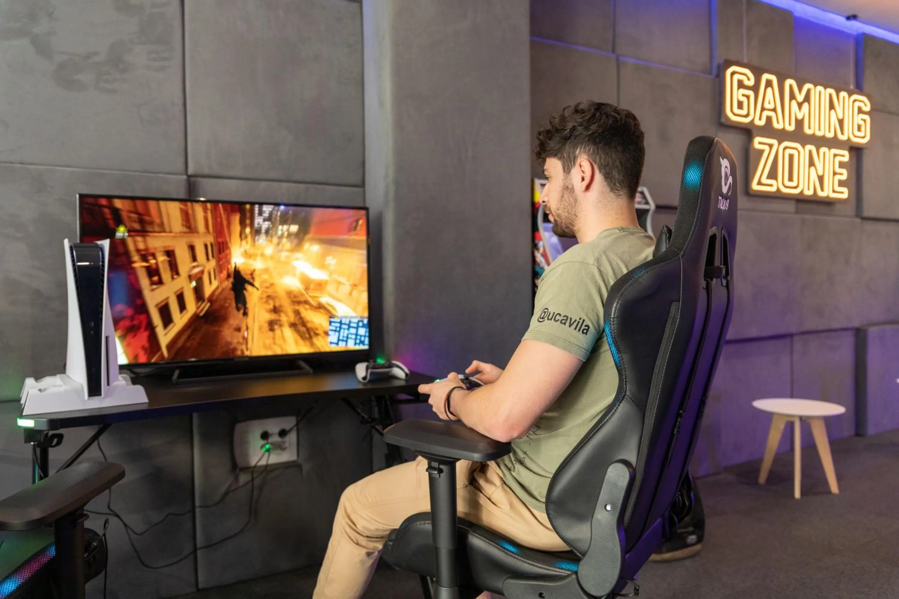 Game Room in Futurotel Malagueta Beach