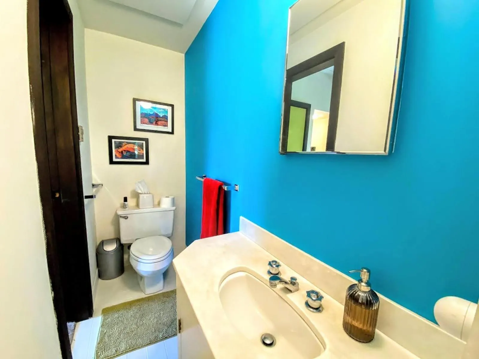 RL Breathtaking views and grand unique style private mountain retreat 4WD recommended