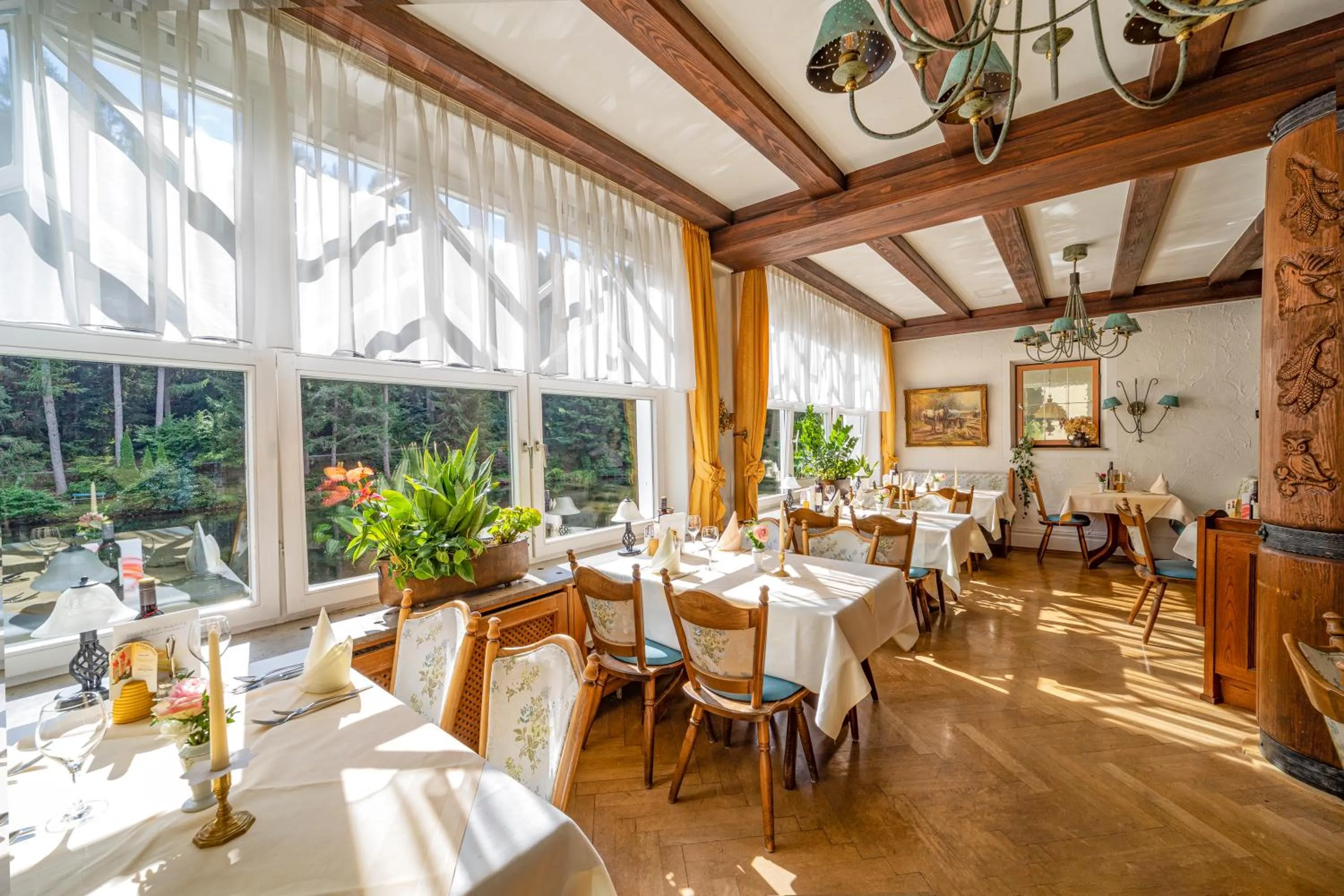 Restaurant/places to eat in Hotel Langenwaldsee