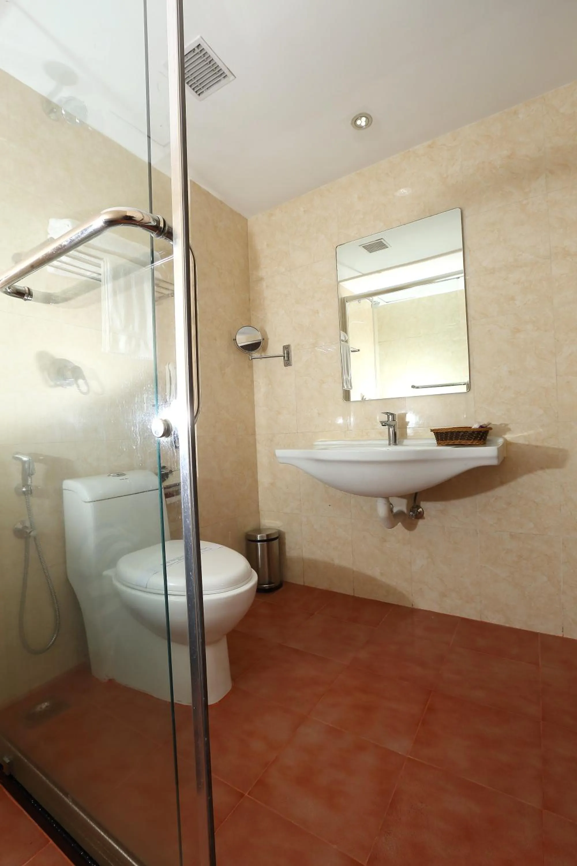 Bathroom in Cochin Legacy