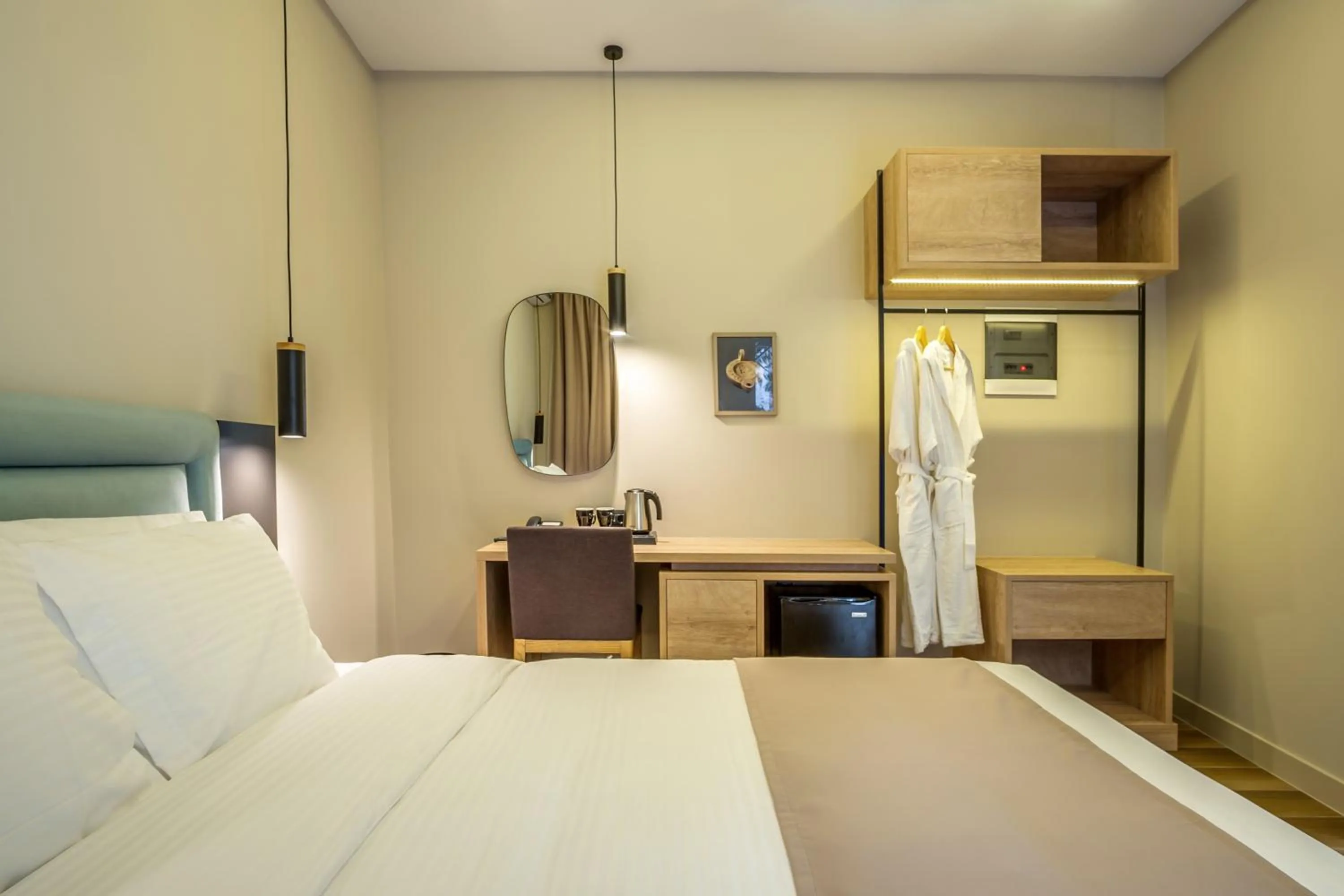 Coffee/tea facilities, Bed in Philia Boutique Hotel