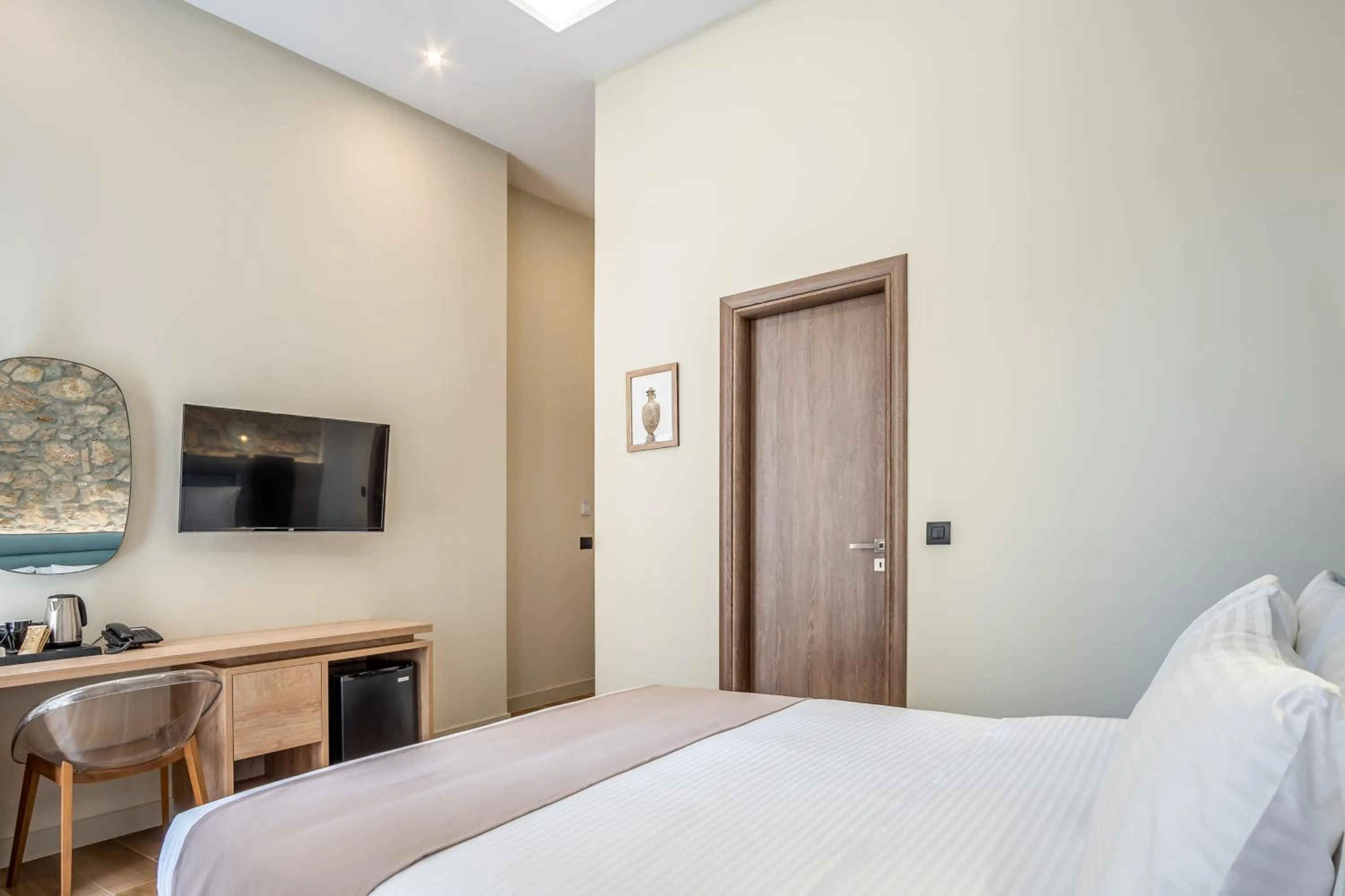 TV and multimedia, Bed in Philia Boutique Hotel