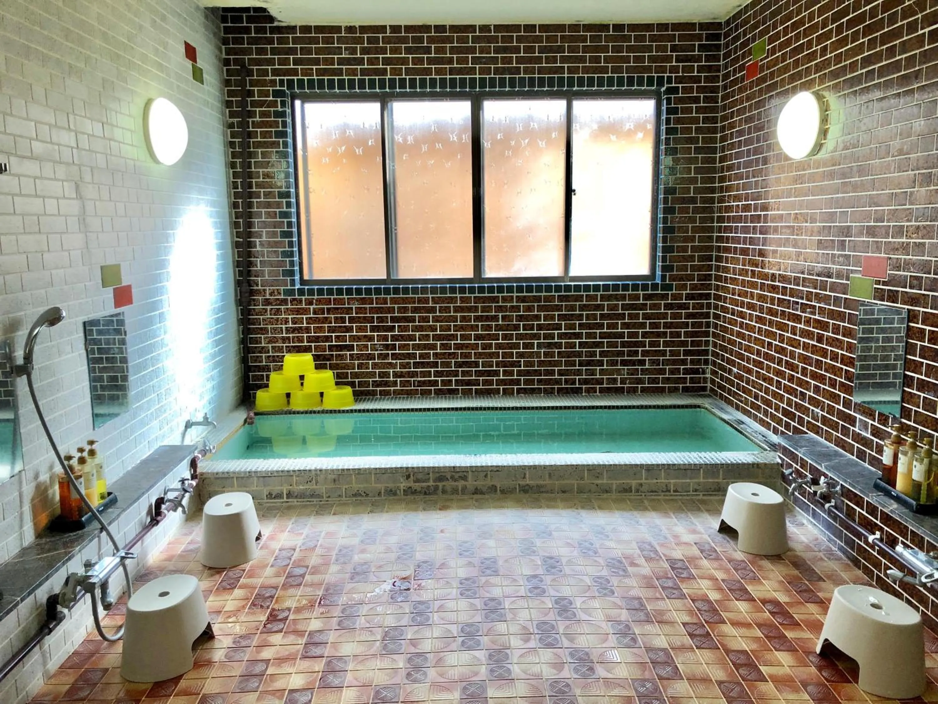 Hot Spring Bath in Hotel Belle-Cour Inomata